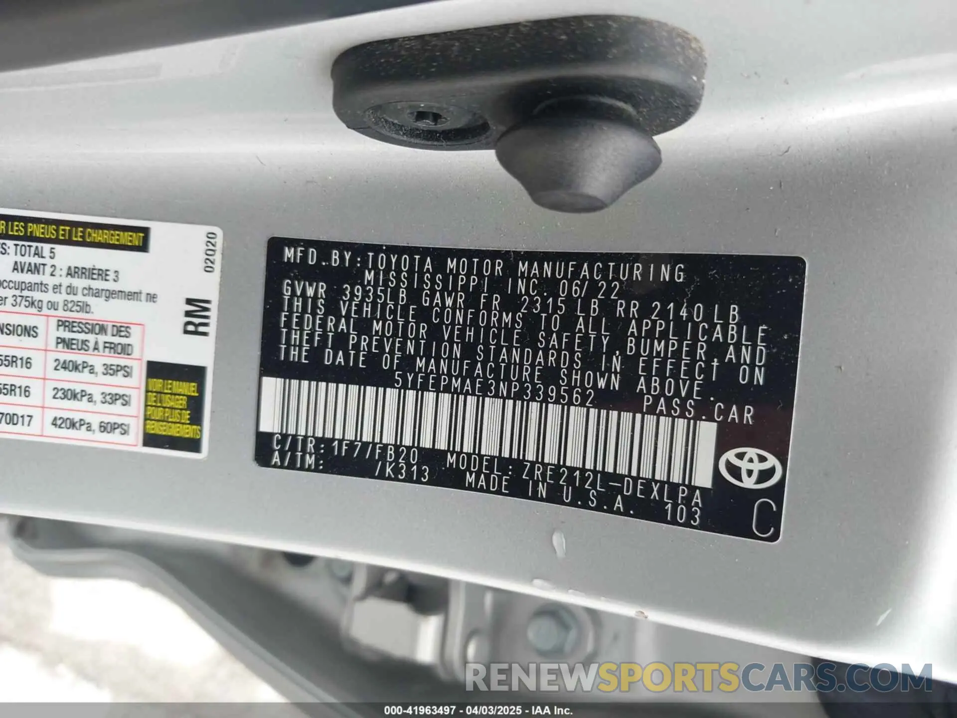 9 Photograph of a damaged car 5YFEPMAE3NP339562 TOYOTA COROLLA 2022