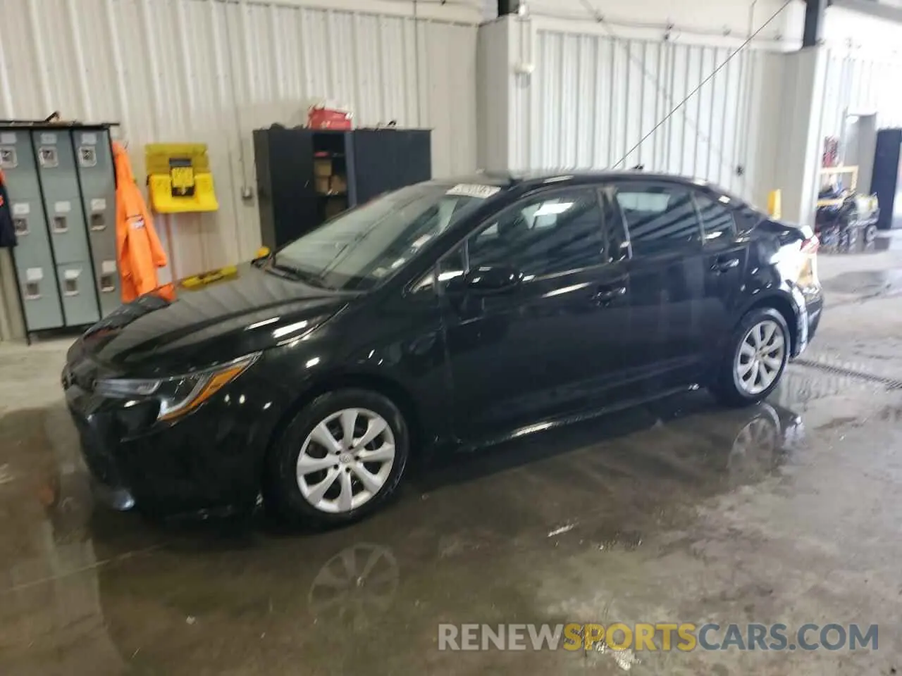 1 Photograph of a damaged car 5YFEPMAE3NP340050 TOYOTA COROLLA 2022