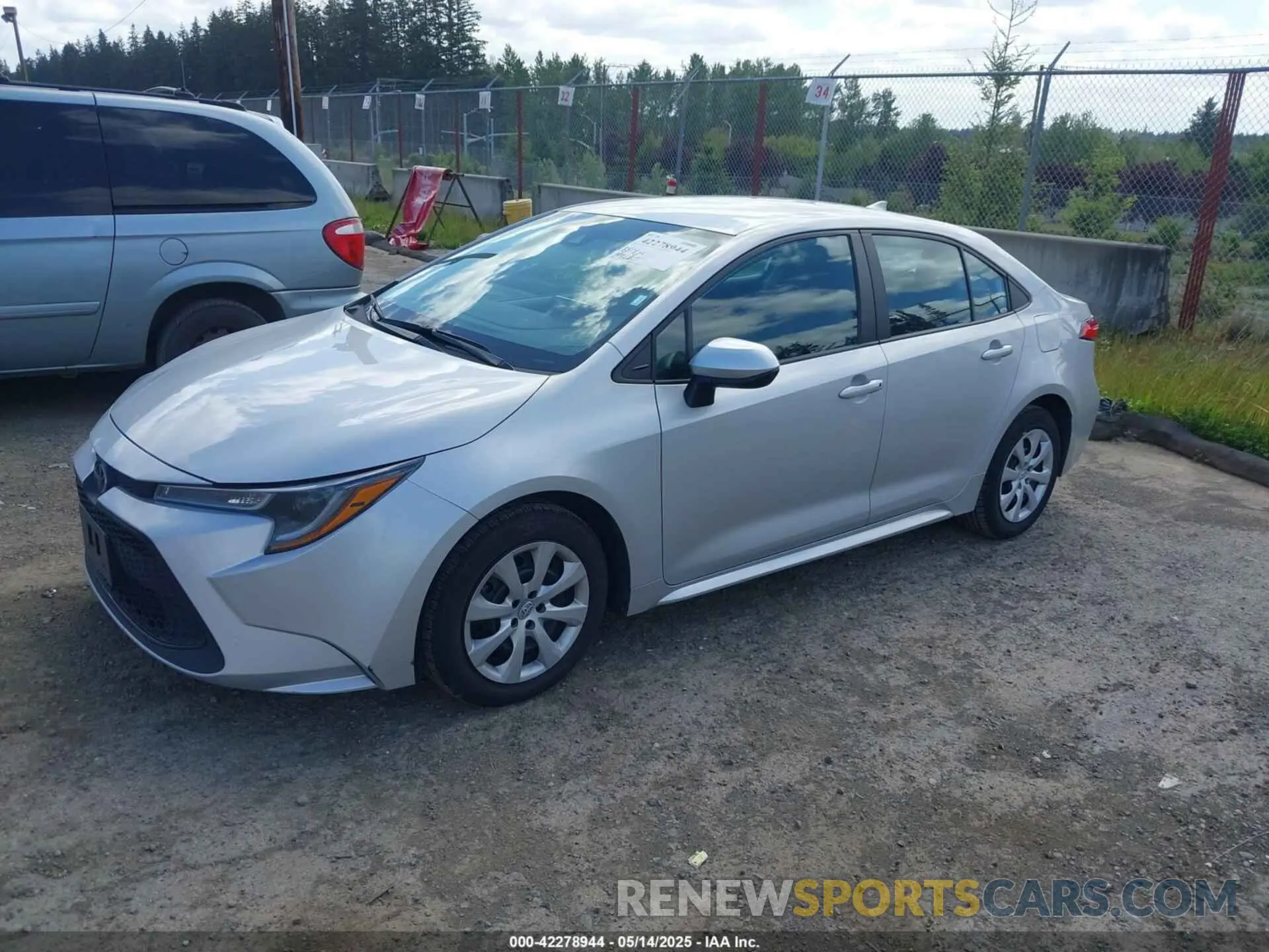 2 Photograph of a damaged car 5YFEPMAE3NP341697 TOYOTA COROLLA 2022