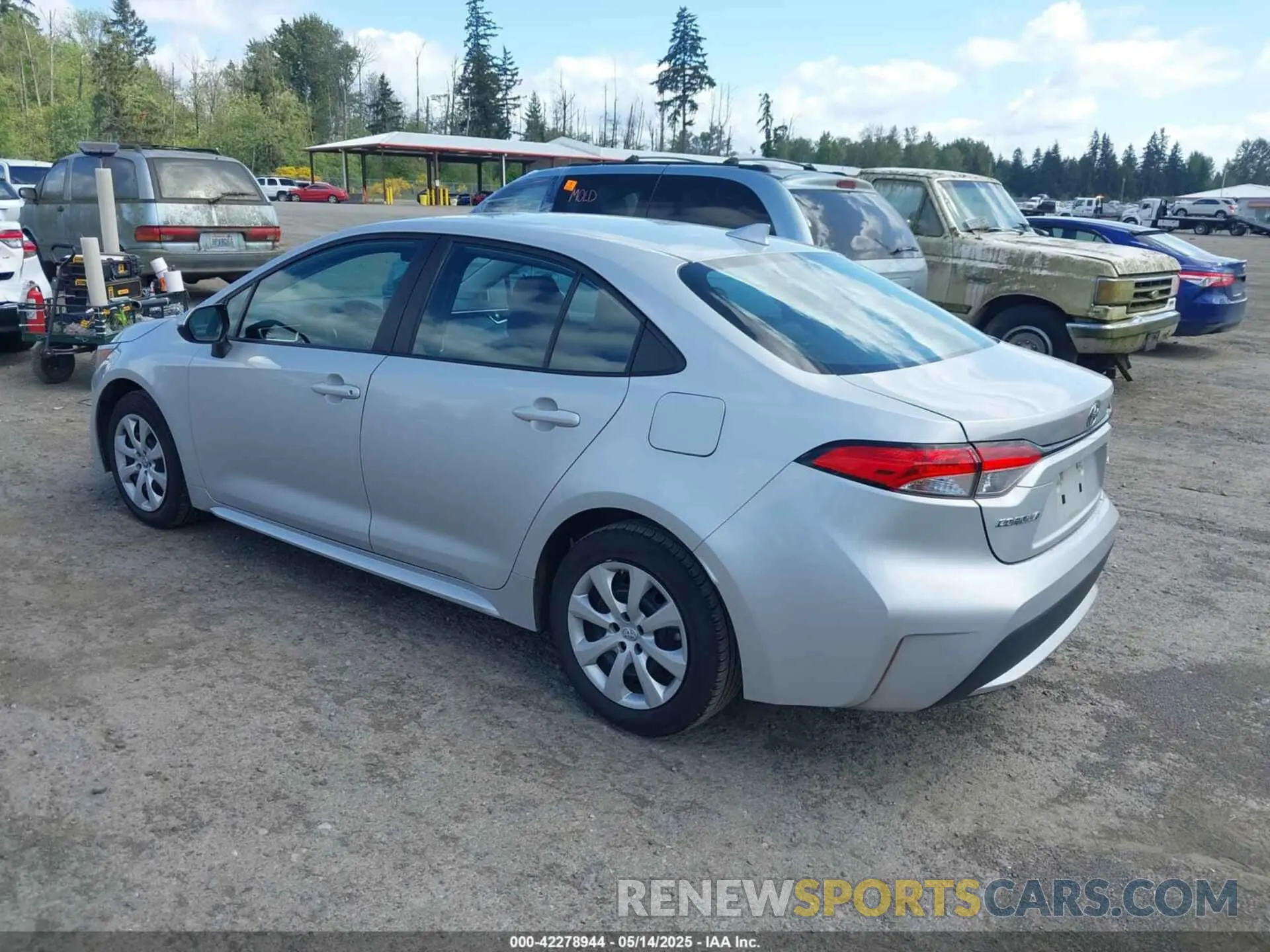 3 Photograph of a damaged car 5YFEPMAE3NP341697 TOYOTA COROLLA 2022