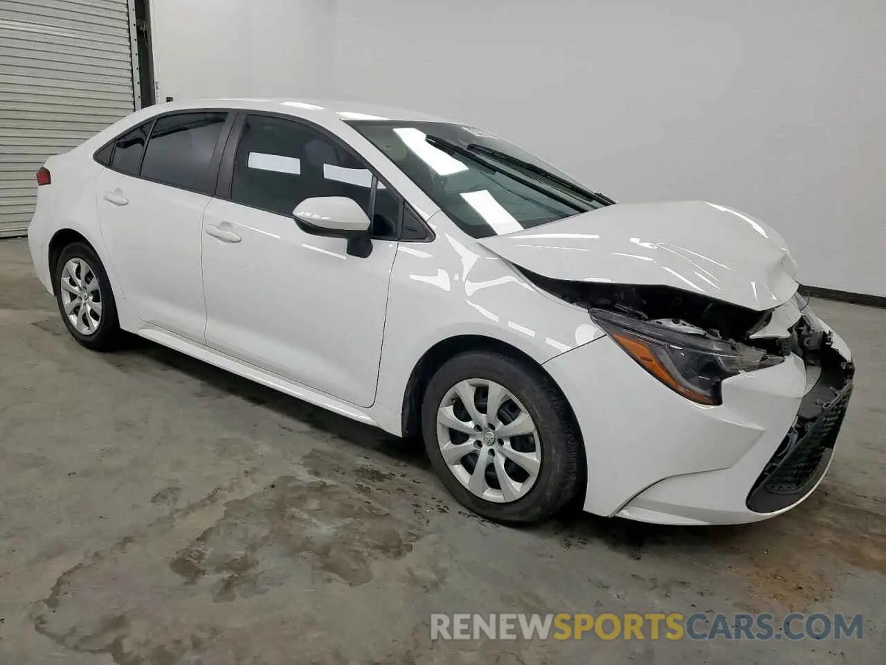 4 Photograph of a damaged car 5YFEPMAE3NP346835 TOYOTA COROLLA 2022