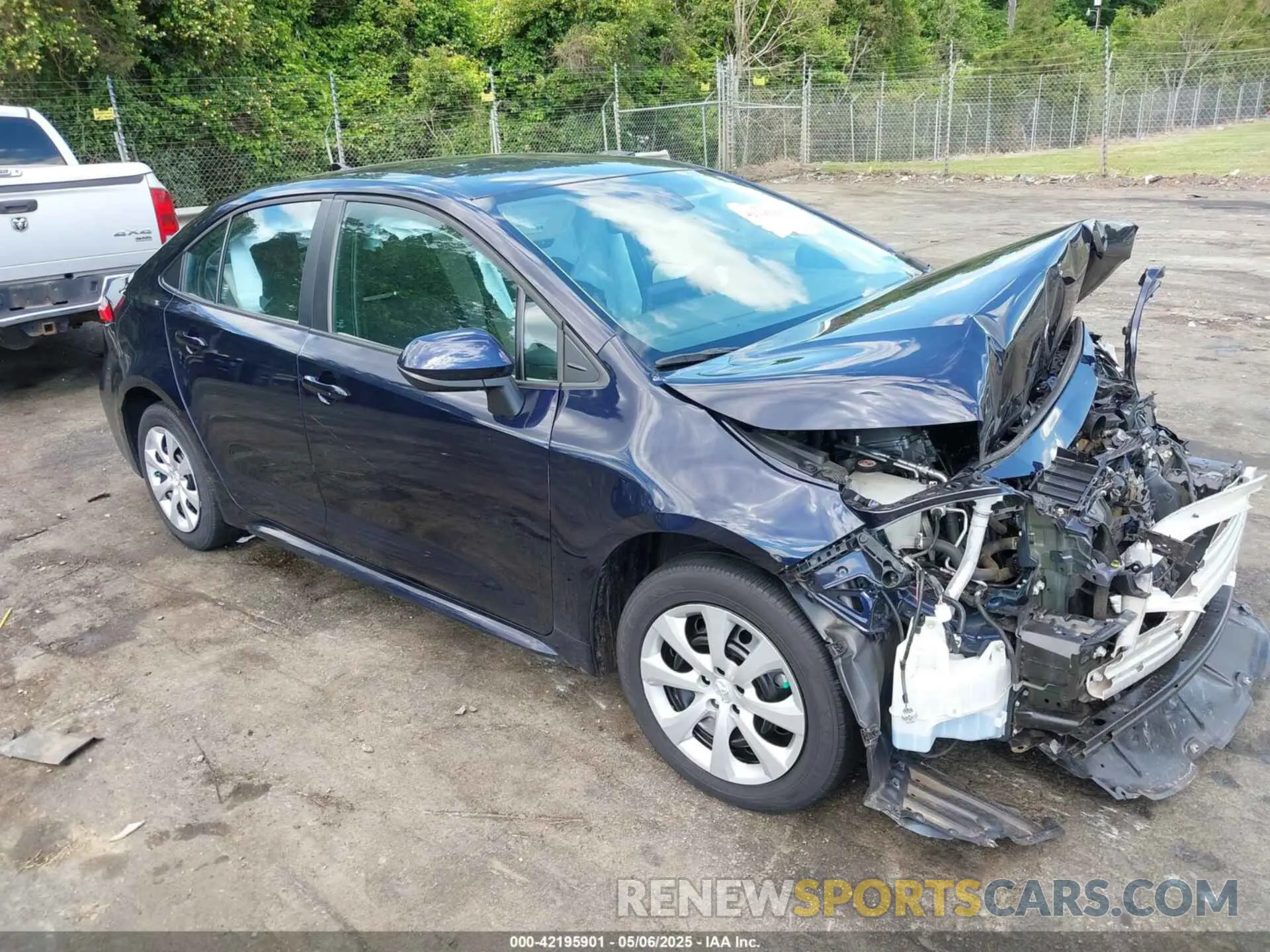 1 Photograph of a damaged car 5YFEPMAE3NP356037 TOYOTA COROLLA 2022