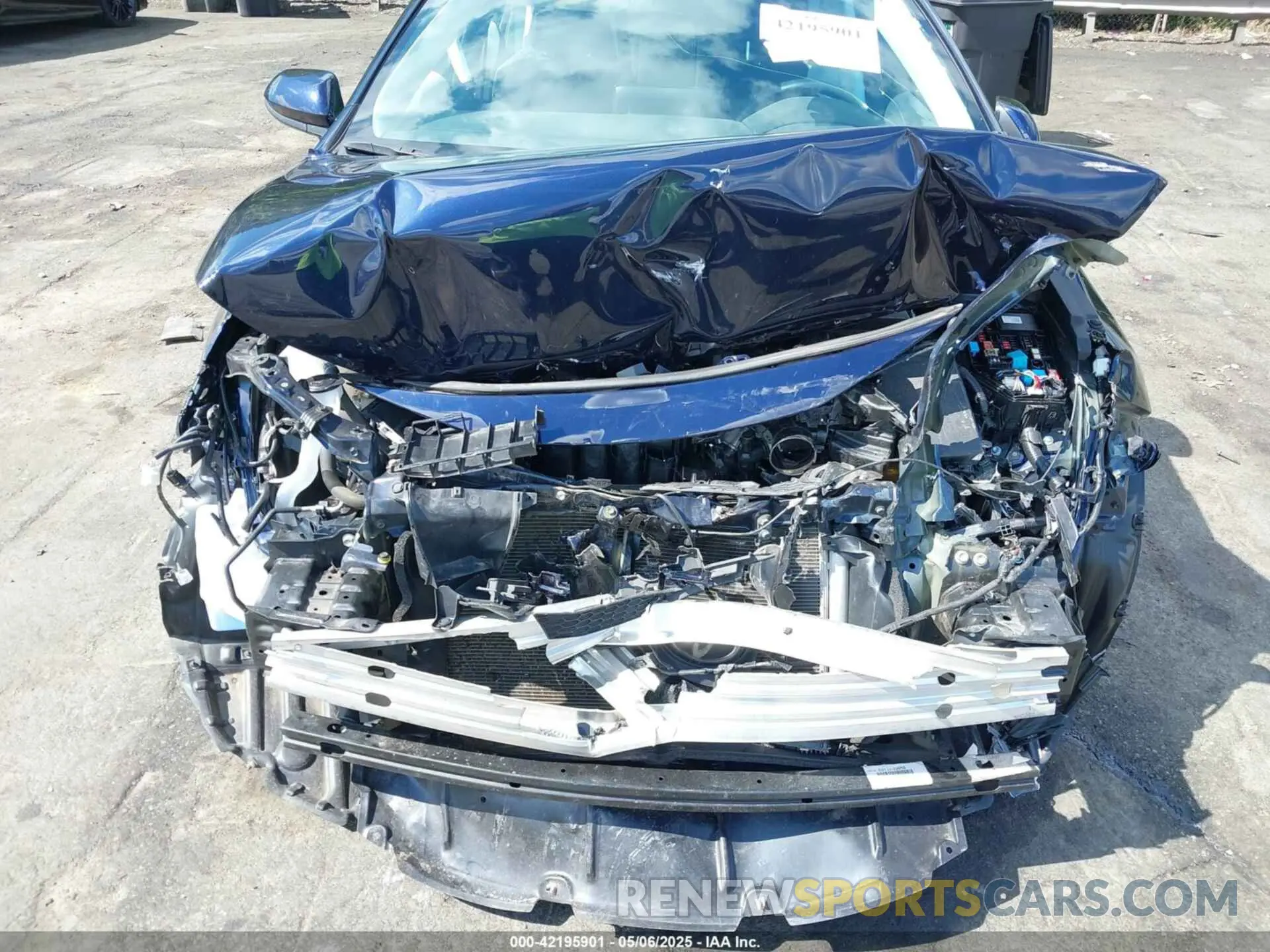 6 Photograph of a damaged car 5YFEPMAE3NP356037 TOYOTA COROLLA 2022
