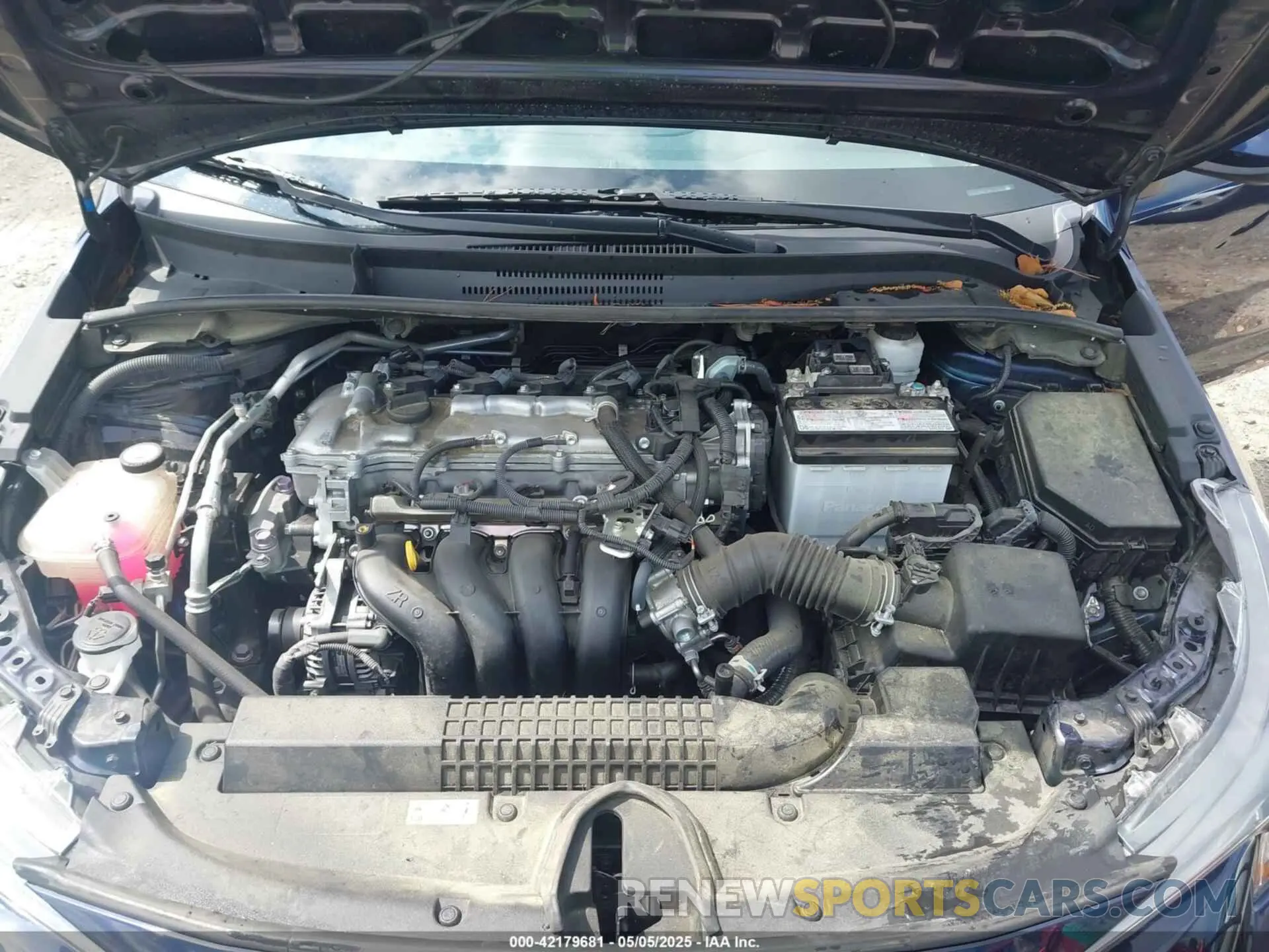 10 Photograph of a damaged car 5YFEPMAE3NP371086 TOYOTA COROLLA 2022