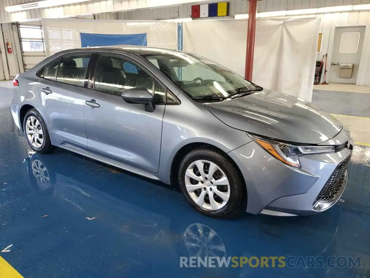 4 Photograph of a damaged car 5YFEPMAE3NP374716 TOYOTA COROLLA 2022