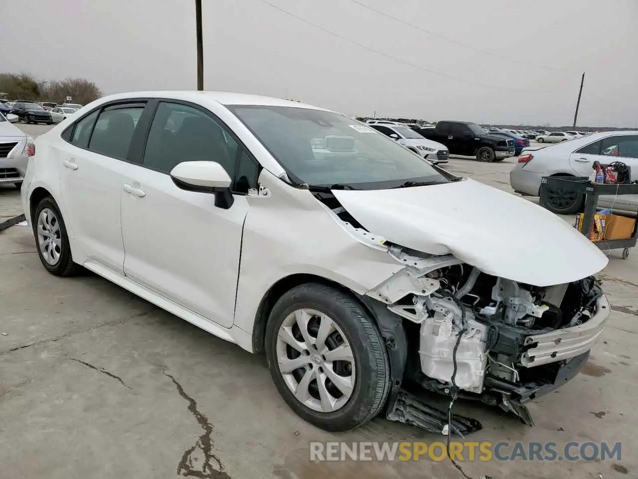 4 Photograph of a damaged car 5YFEPMAE3NP380600 TOYOTA COROLLA 2022