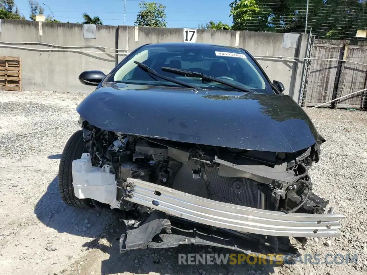 5 Photograph of a damaged car 5YFEPMAE3NP382864 TOYOTA COROLLA 2022