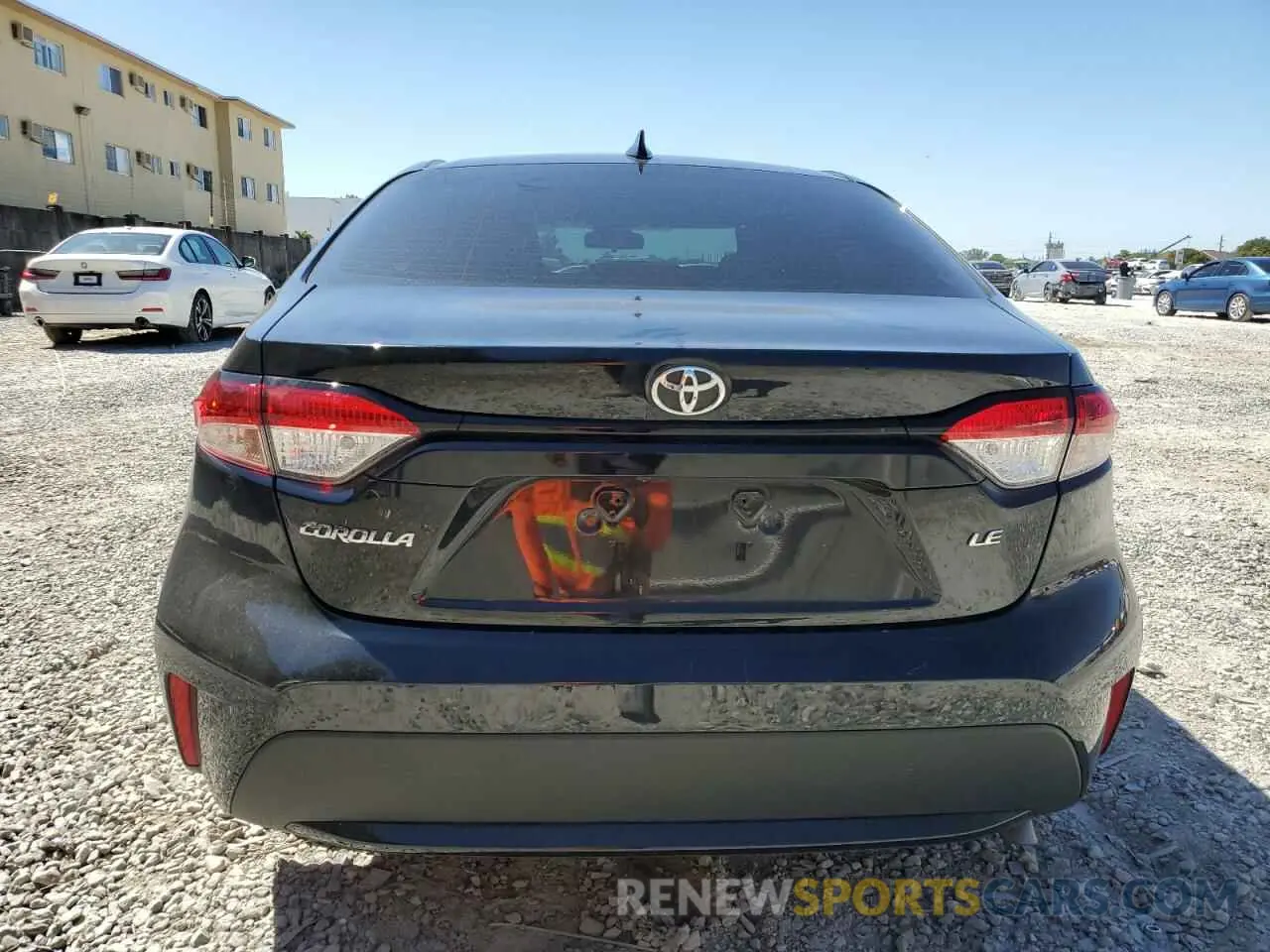 6 Photograph of a damaged car 5YFEPMAE3NP382864 TOYOTA COROLLA 2022