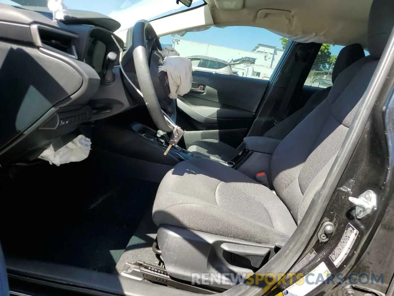 7 Photograph of a damaged car 5YFEPMAE3NP382864 TOYOTA COROLLA 2022