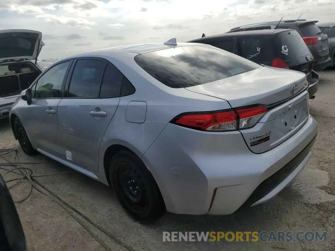 2 Photograph of a damaged car 5YFEPMAE3NP383464 TOYOTA COROLLA 2022