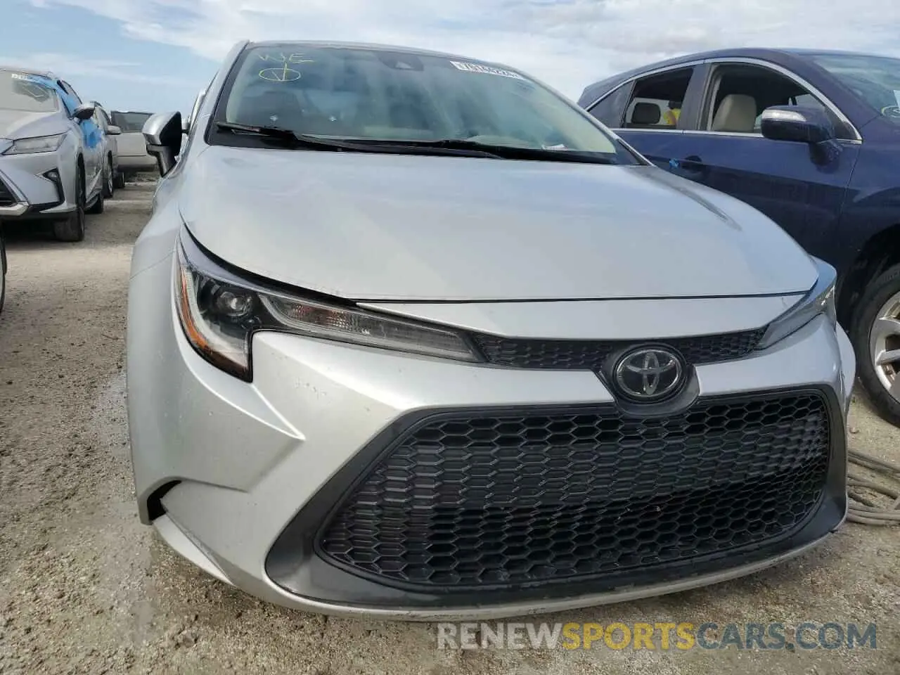 5 Photograph of a damaged car 5YFEPMAE3NP383464 TOYOTA COROLLA 2022
