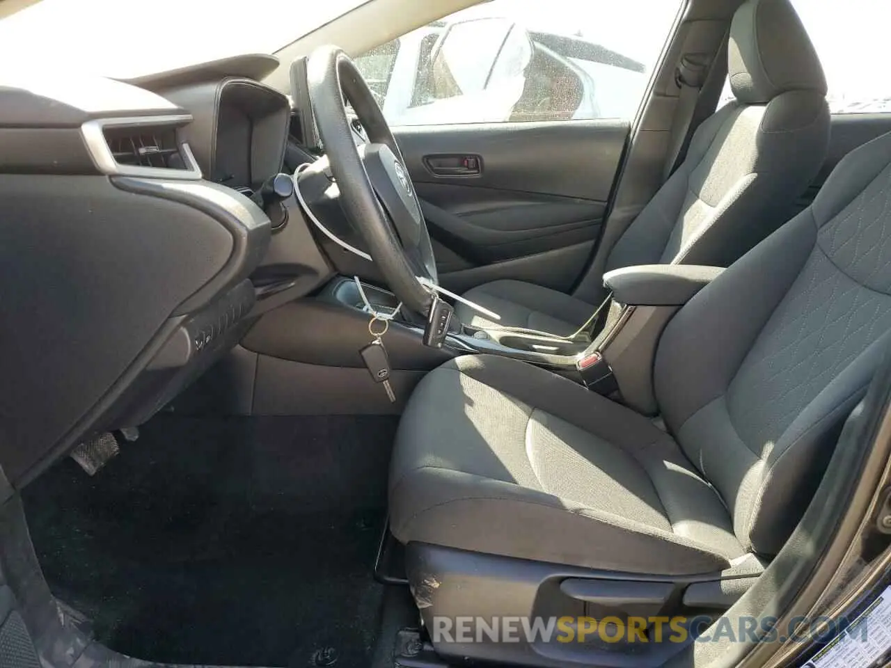7 Photograph of a damaged car 5YFEPMAE3NP384355 TOYOTA COROLLA 2022