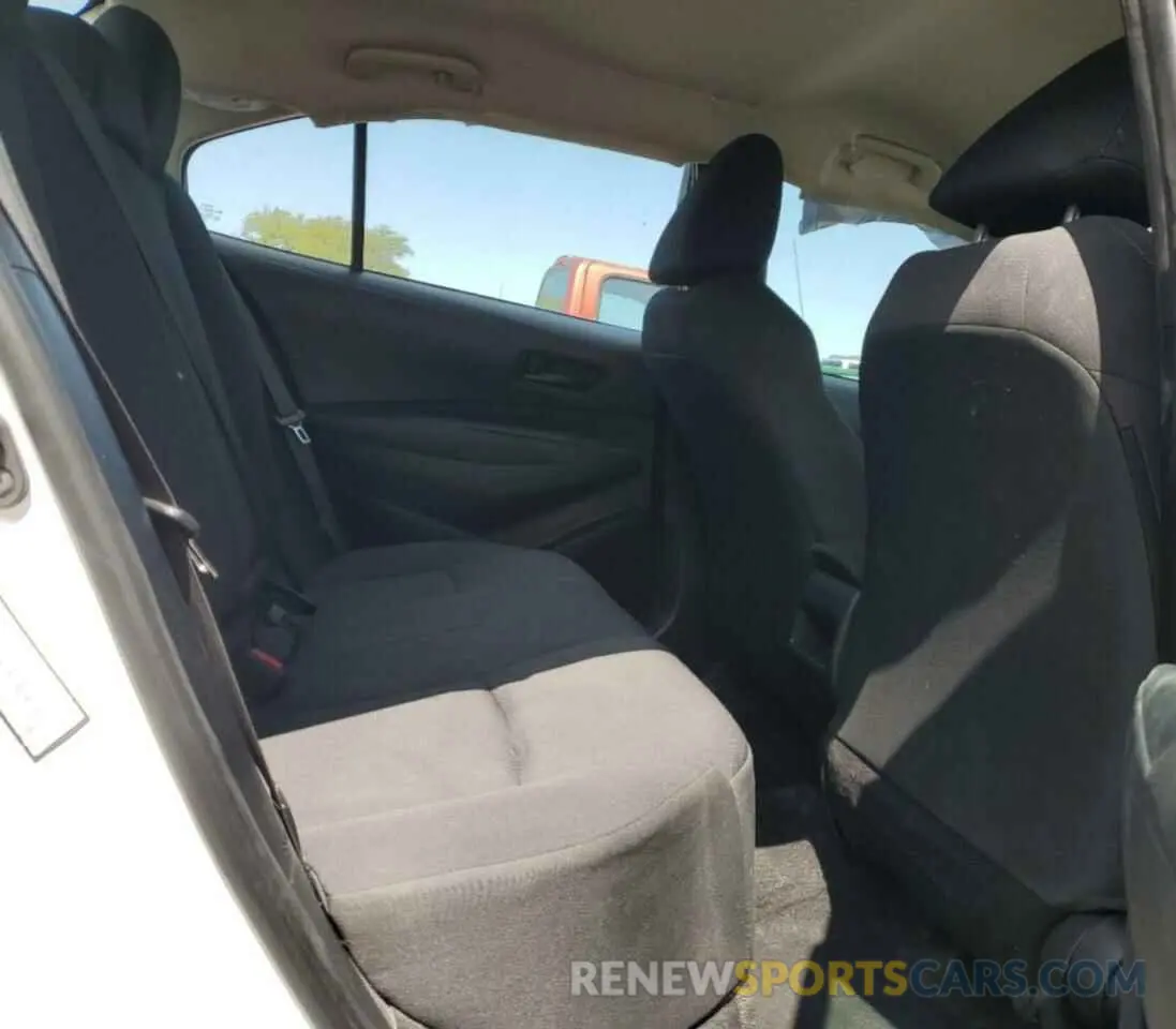 10 Photograph of a damaged car 5YFEPMAE4NP272244 TOYOTA COROLLA 2022