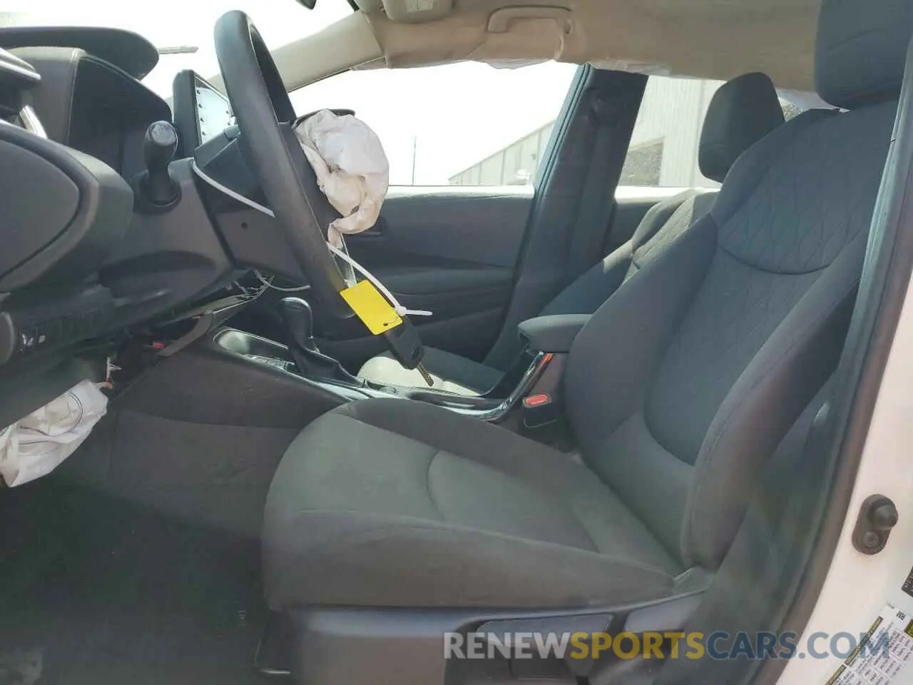 7 Photograph of a damaged car 5YFEPMAE4NP272244 TOYOTA COROLLA 2022