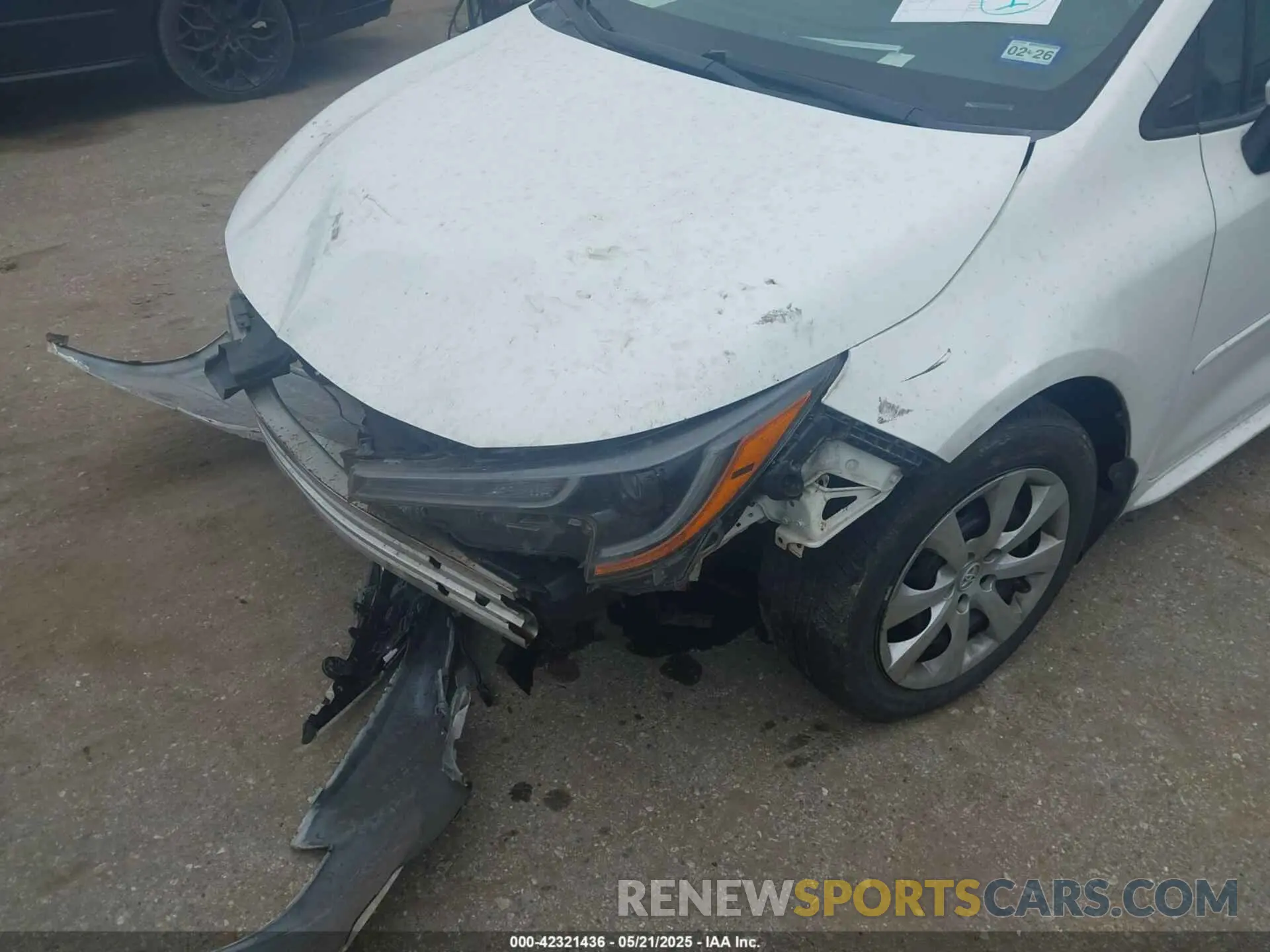 6 Photograph of a damaged car 5YFEPMAE4NP273409 TOYOTA COROLLA 2022