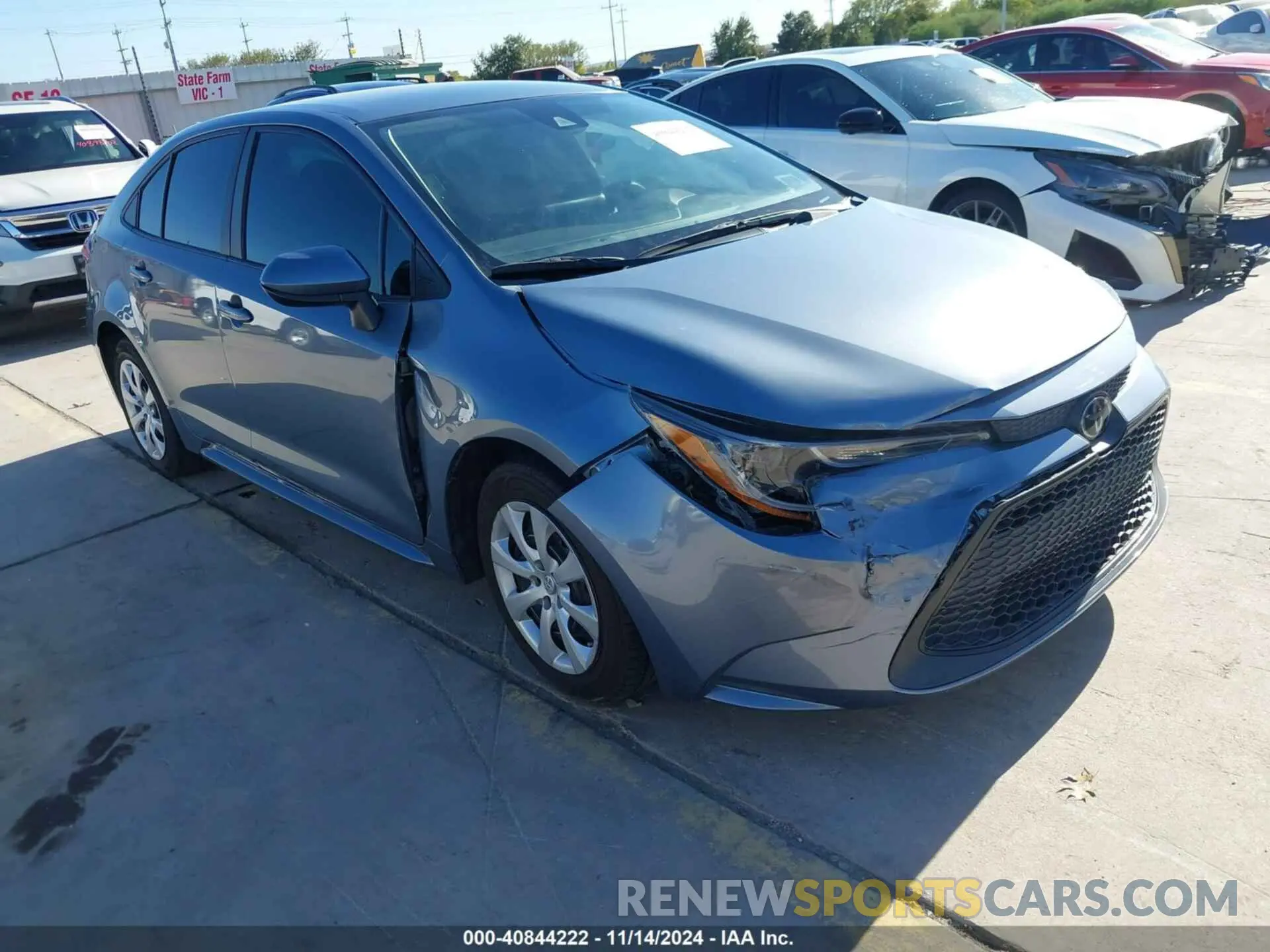 1 Photograph of a damaged car 5YFEPMAE4NP274723 TOYOTA COROLLA 2022