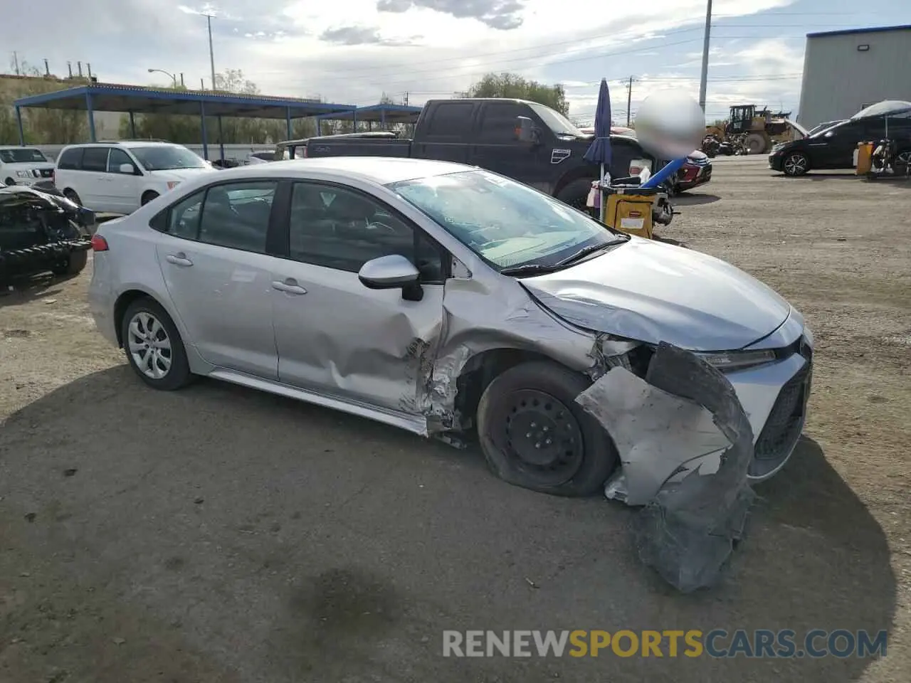 4 Photograph of a damaged car 5YFEPMAE4NP275094 TOYOTA COROLLA 2022