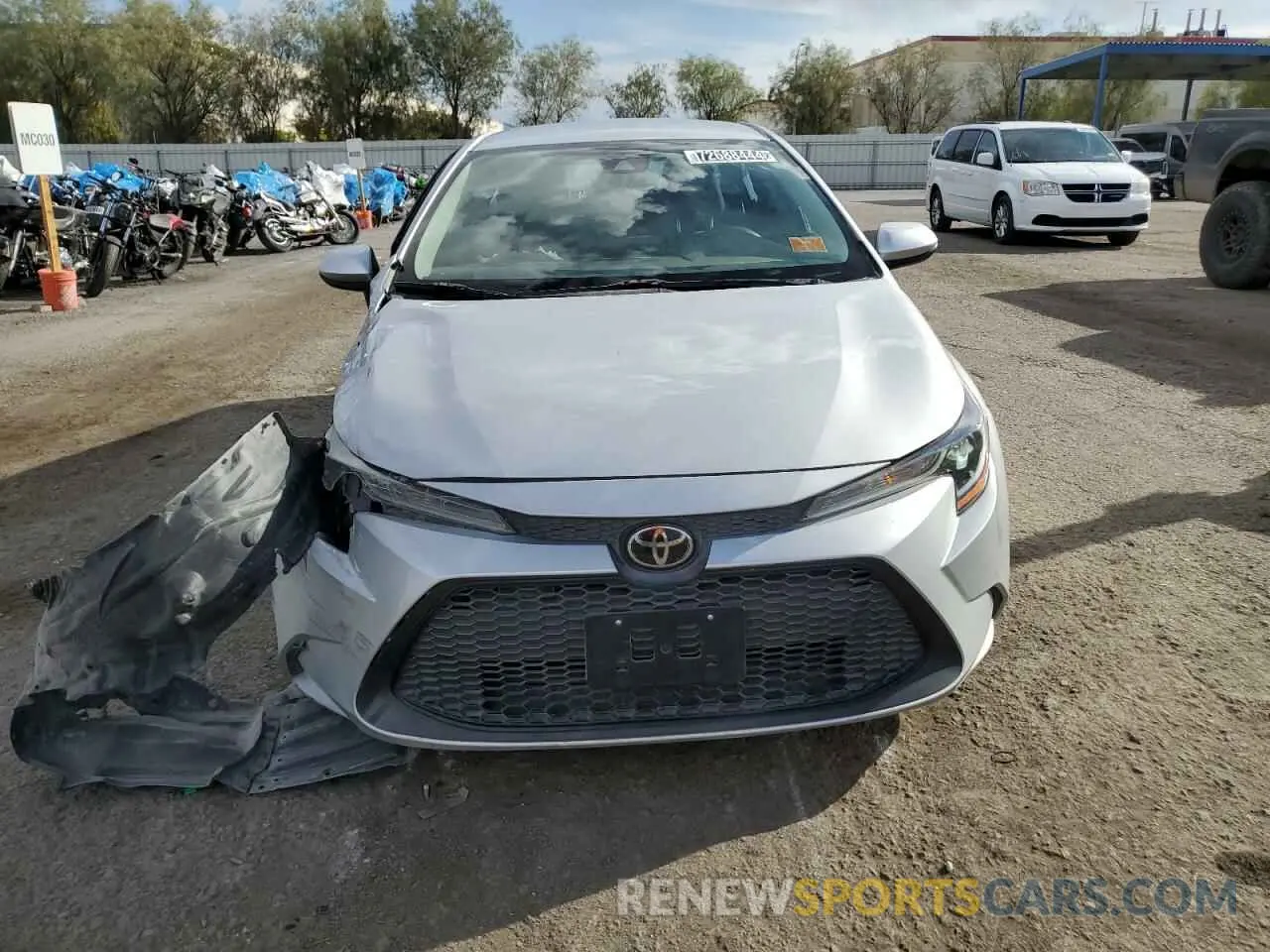 5 Photograph of a damaged car 5YFEPMAE4NP275094 TOYOTA COROLLA 2022