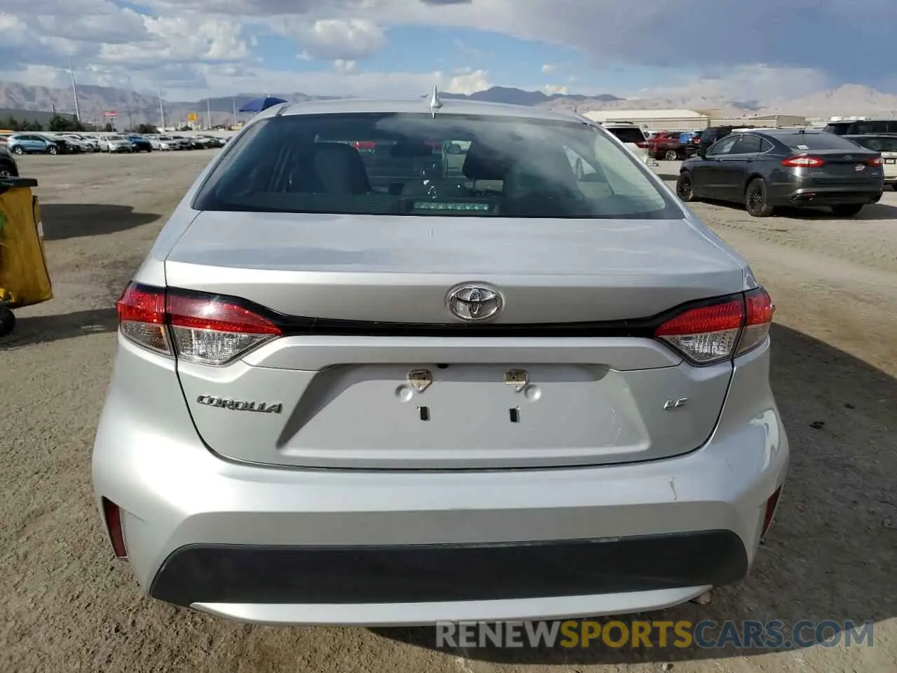 6 Photograph of a damaged car 5YFEPMAE4NP275094 TOYOTA COROLLA 2022