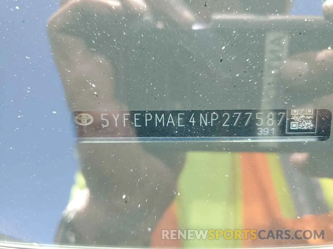 14 Photograph of a damaged car 5YFEPMAE4NP277587 TOYOTA COROLLA 2022