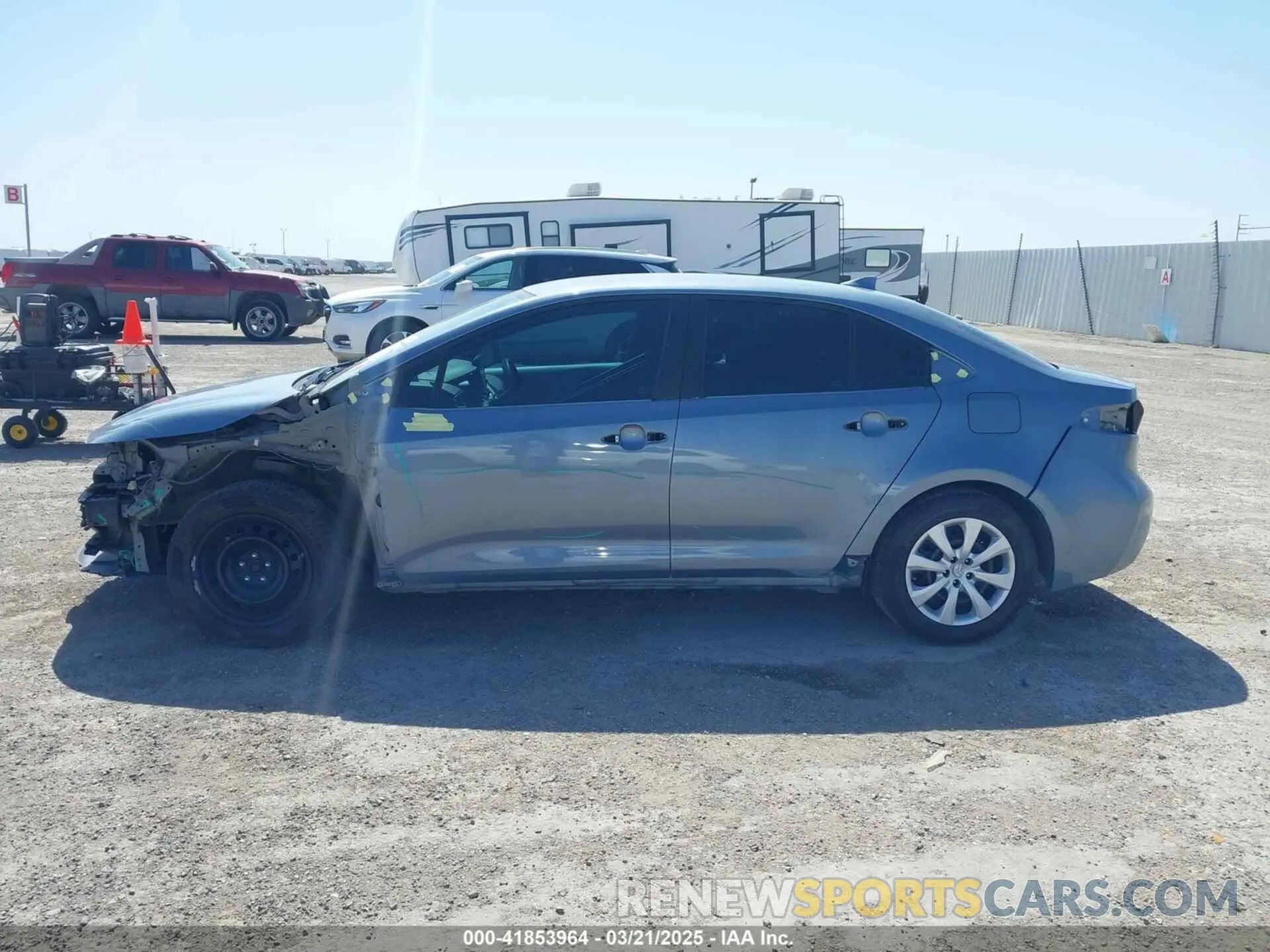 15 Photograph of a damaged car 5YFEPMAE4NP296625 TOYOTA COROLLA 2022