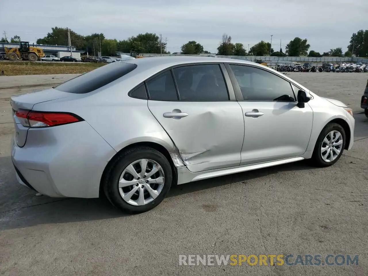 3 Photograph of a damaged car 5YFEPMAE4NP297340 TOYOTA COROLLA 2022
