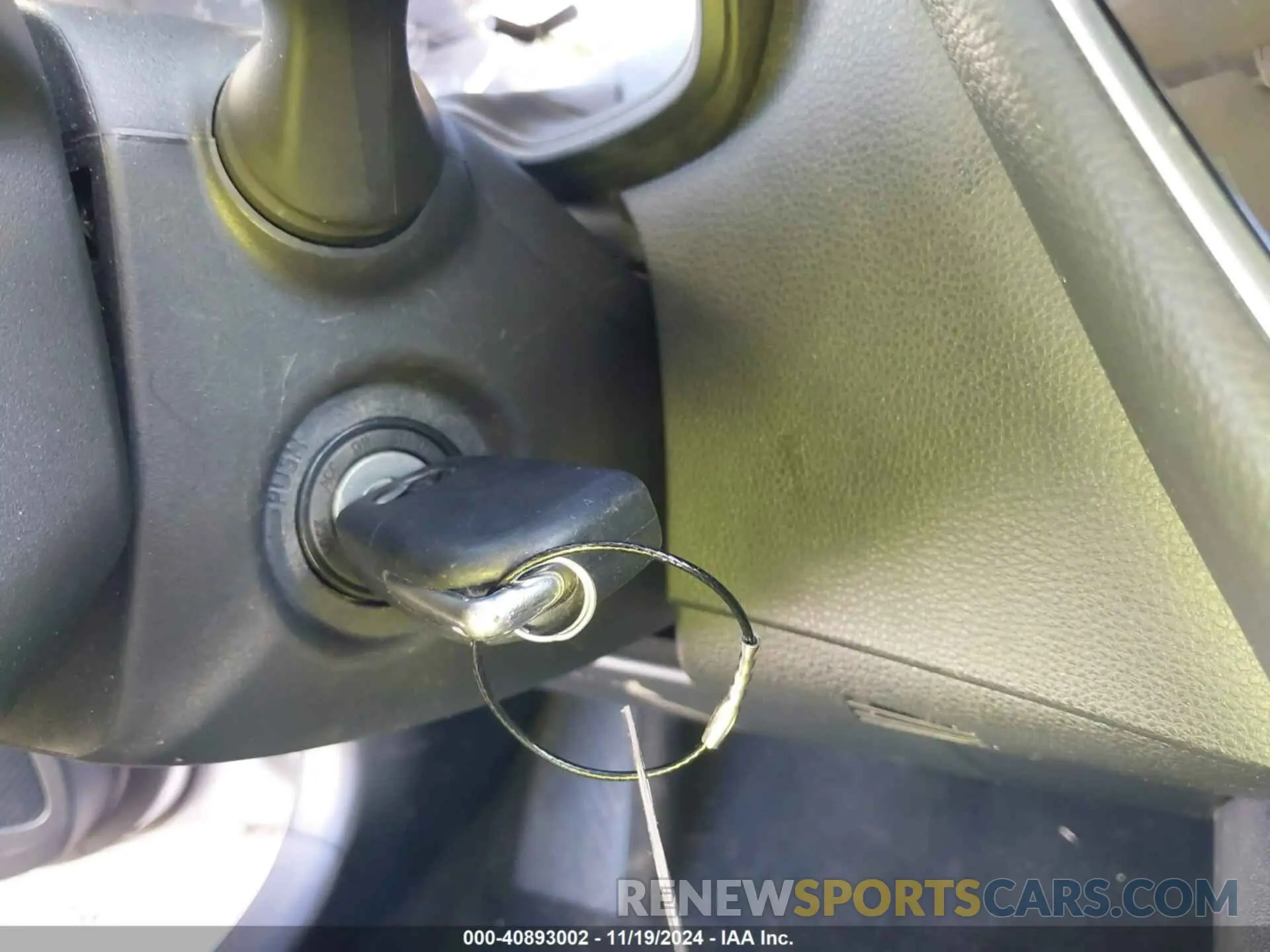 11 Photograph of a damaged car 5YFEPMAE4NP299914 TOYOTA COROLLA 2022