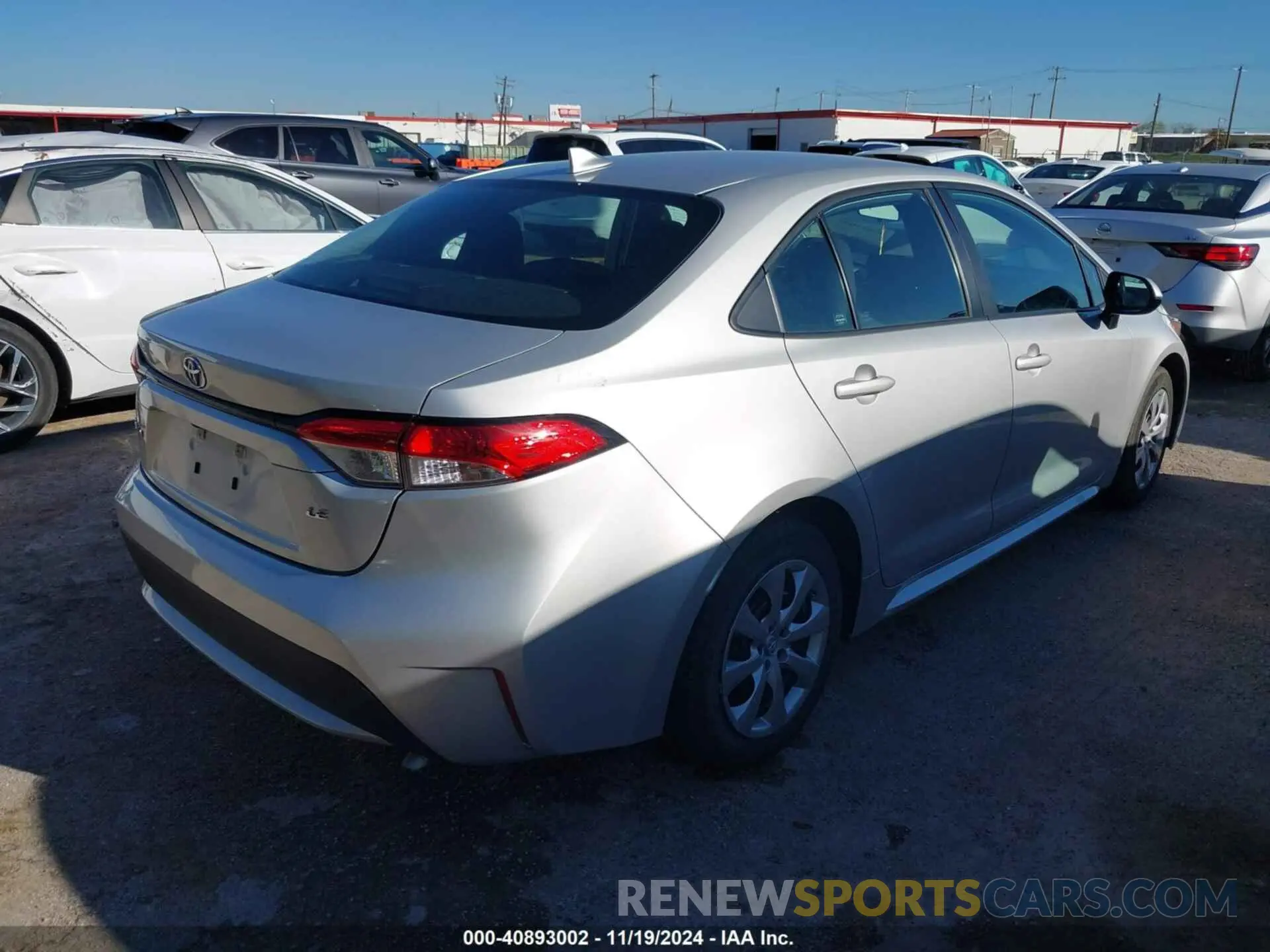 4 Photograph of a damaged car 5YFEPMAE4NP299914 TOYOTA COROLLA 2022
