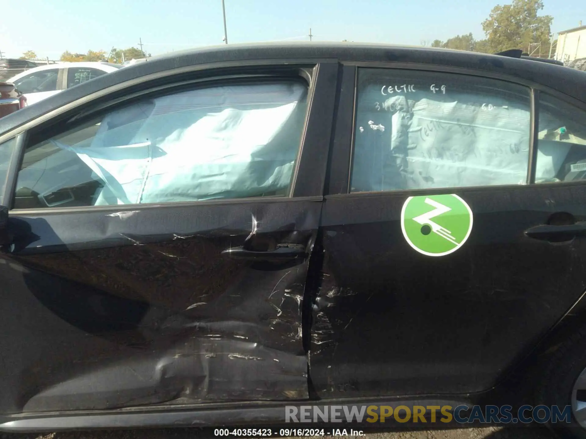 14 Photograph of a damaged car 5YFEPMAE4NP302469 TOYOTA COROLLA 2022