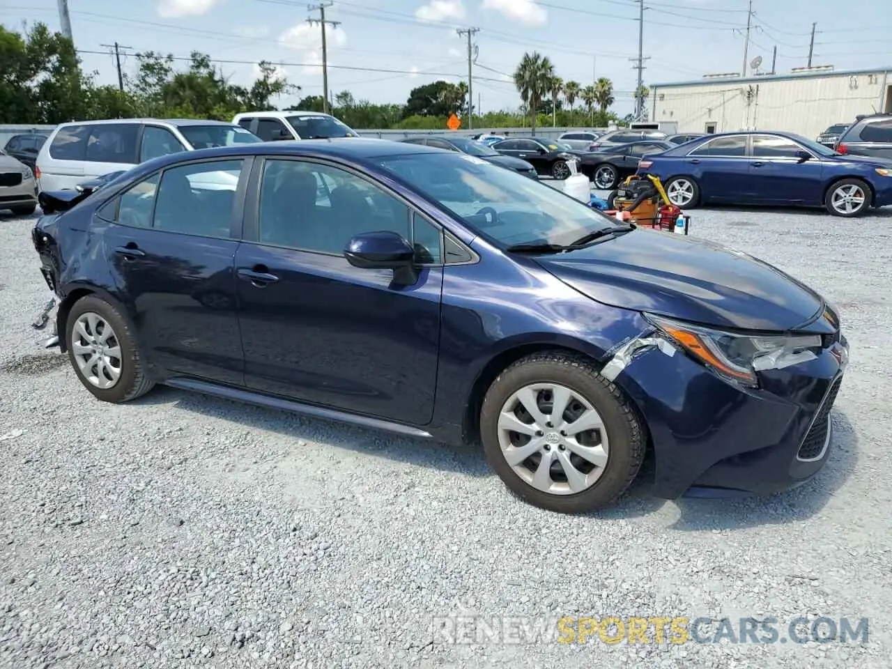 4 Photograph of a damaged car 5YFEPMAE4NP308353 TOYOTA COROLLA 2022