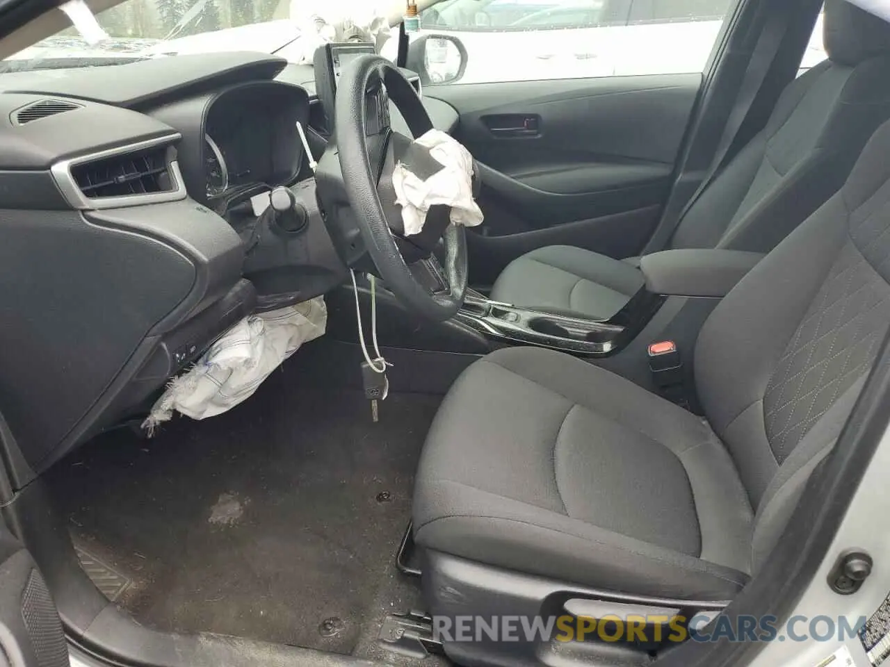 7 Photograph of a damaged car 5YFEPMAE4NP309390 TOYOTA COROLLA 2022