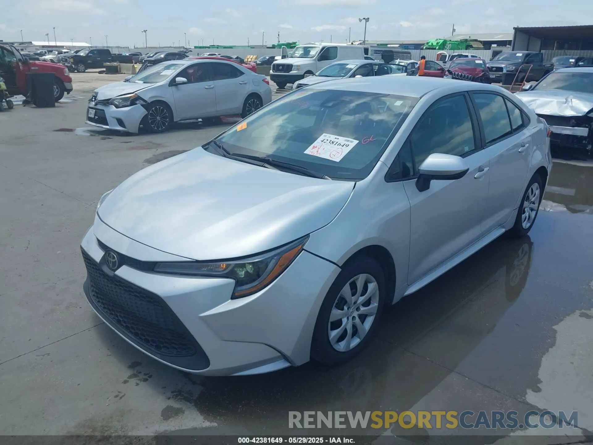 2 Photograph of a damaged car 5YFEPMAE4NP311656 TOYOTA COROLLA 2022