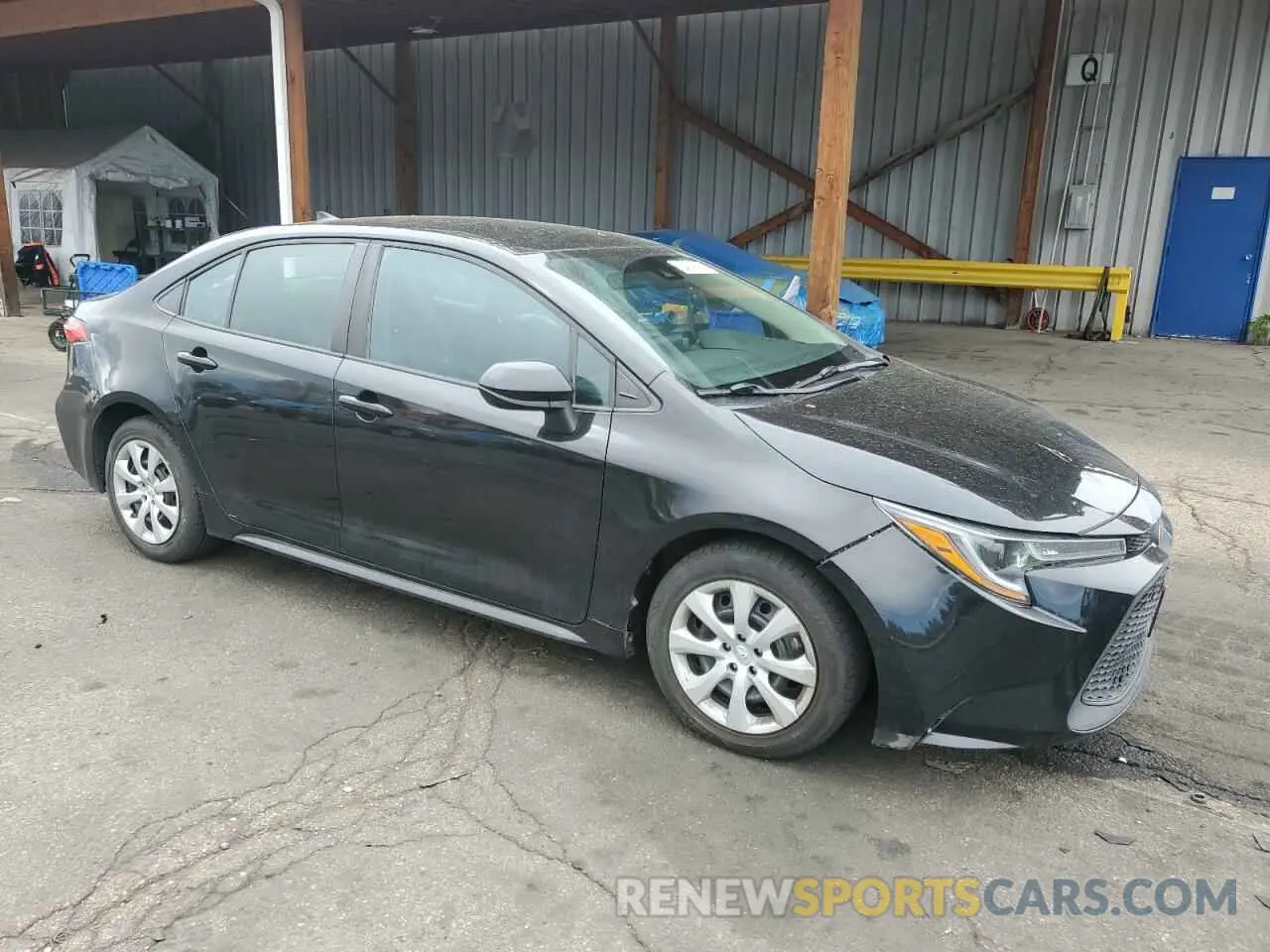 4 Photograph of a damaged car 5YFEPMAE4NP317697 TOYOTA COROLLA 2022