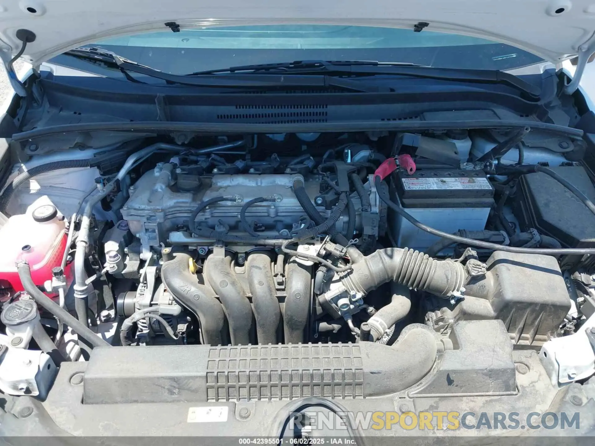 10 Photograph of a damaged car 5YFEPMAE4NP320194 TOYOTA COROLLA 2022