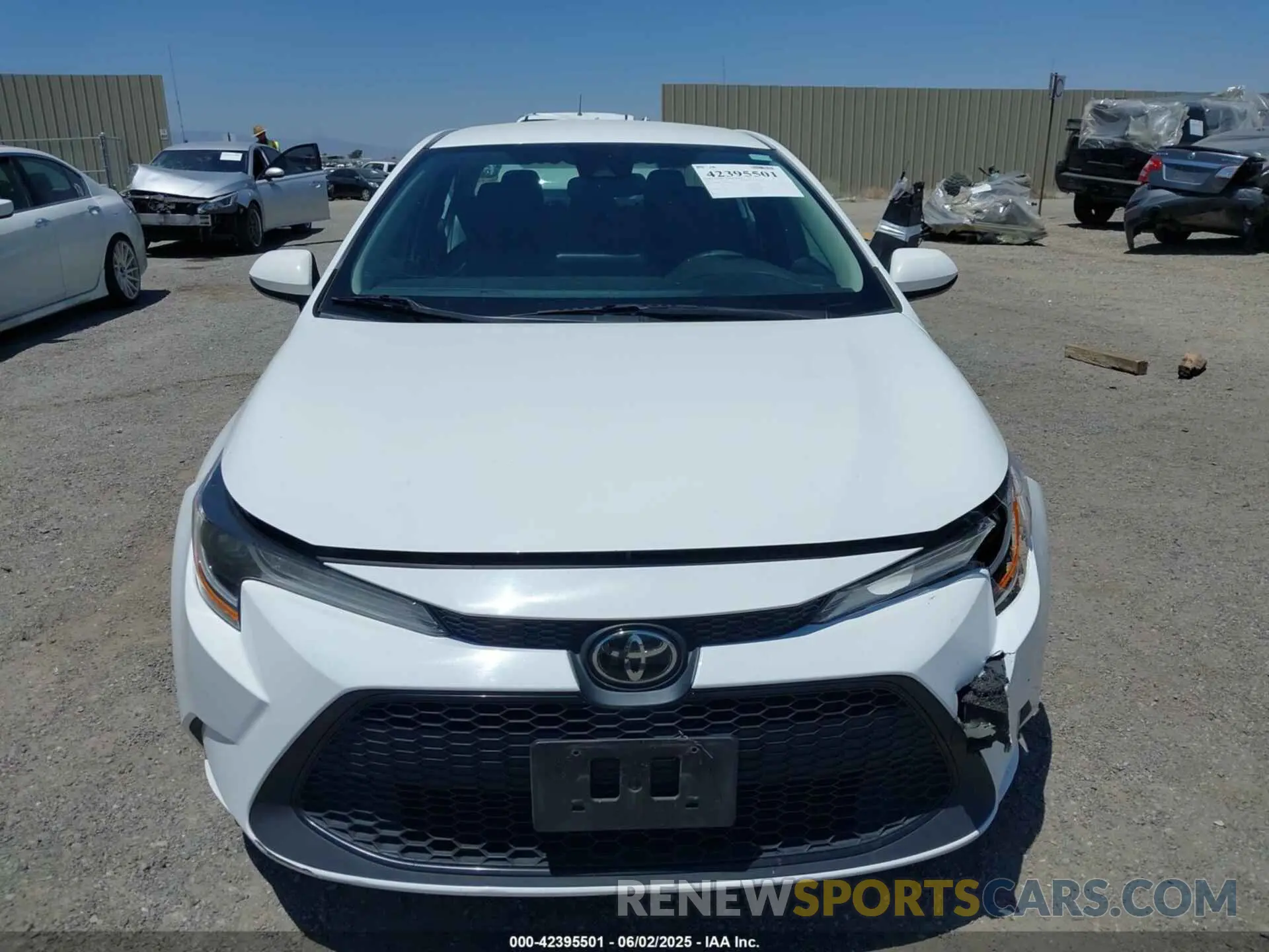12 Photograph of a damaged car 5YFEPMAE4NP320194 TOYOTA COROLLA 2022