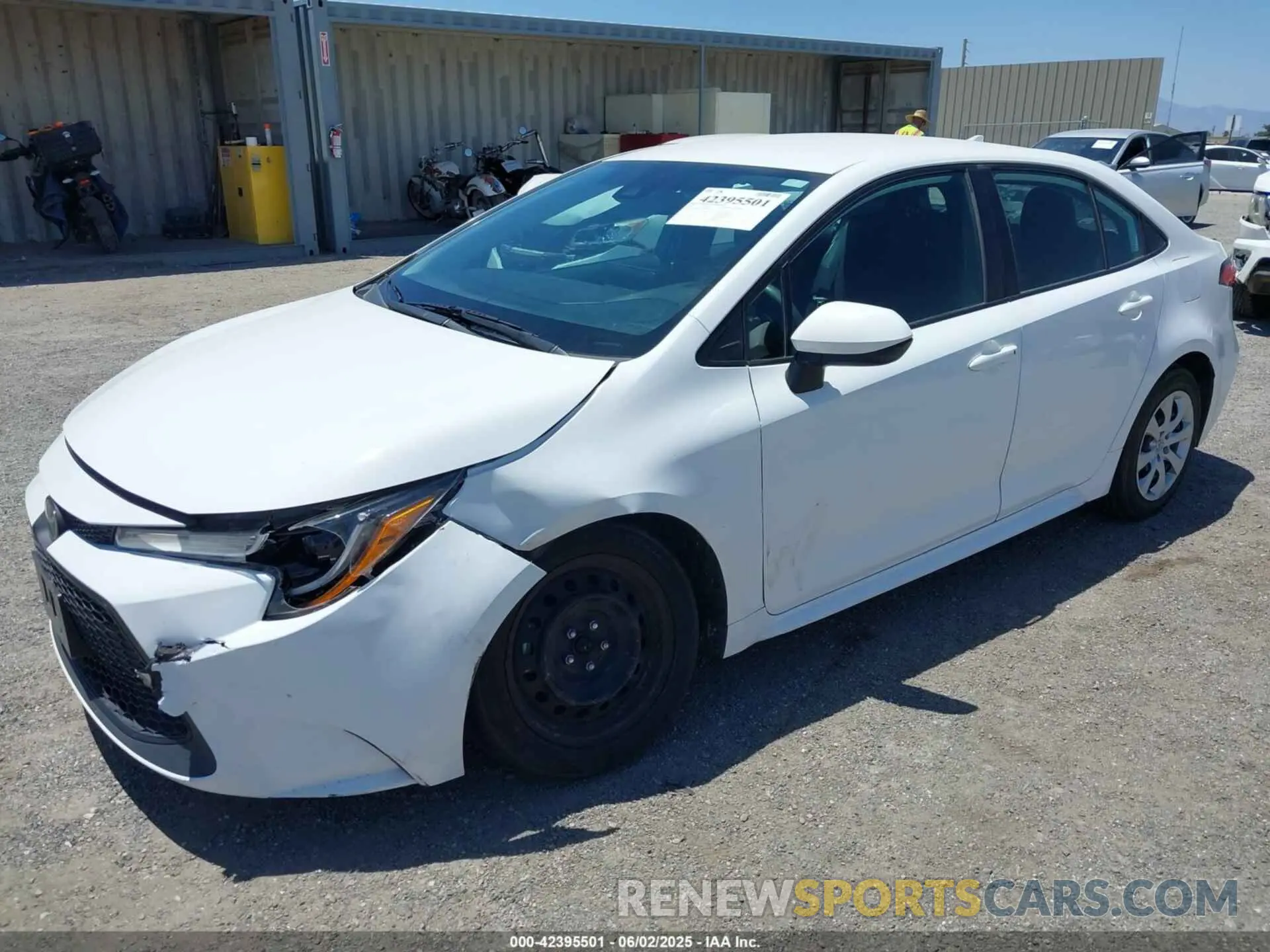 2 Photograph of a damaged car 5YFEPMAE4NP320194 TOYOTA COROLLA 2022