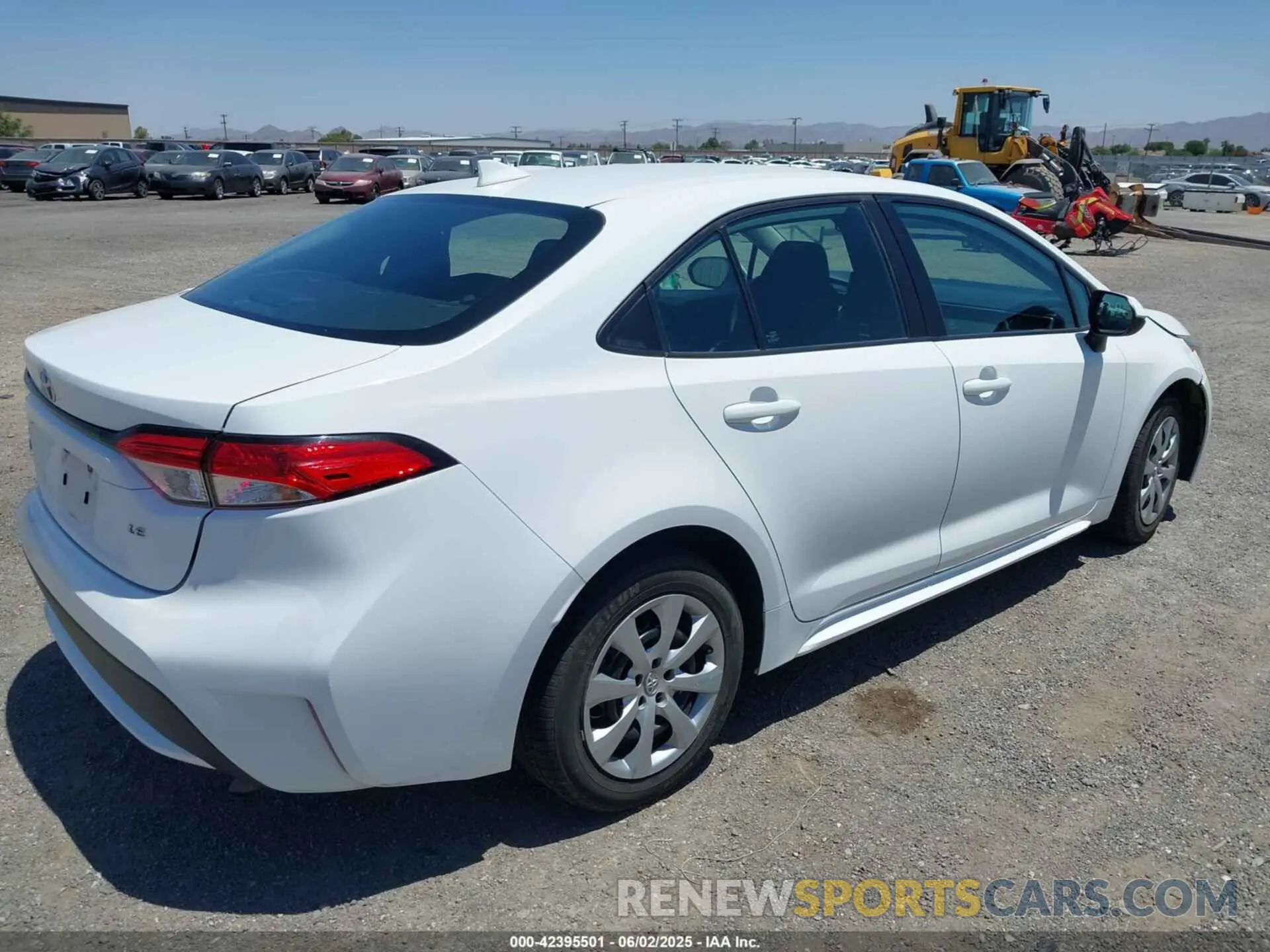 4 Photograph of a damaged car 5YFEPMAE4NP320194 TOYOTA COROLLA 2022