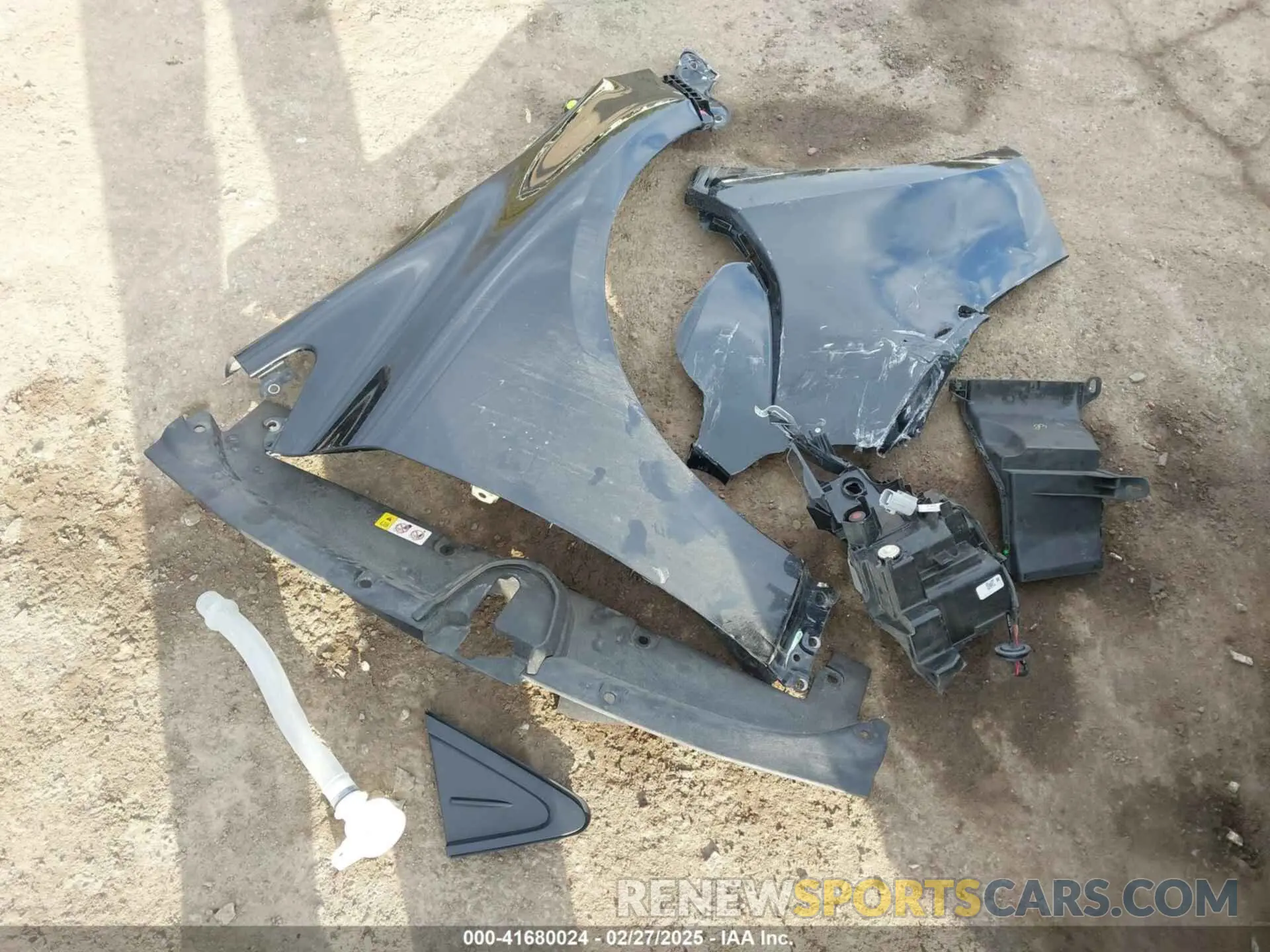 12 Photograph of a damaged car 5YFEPMAE4NP324102 TOYOTA COROLLA 2022