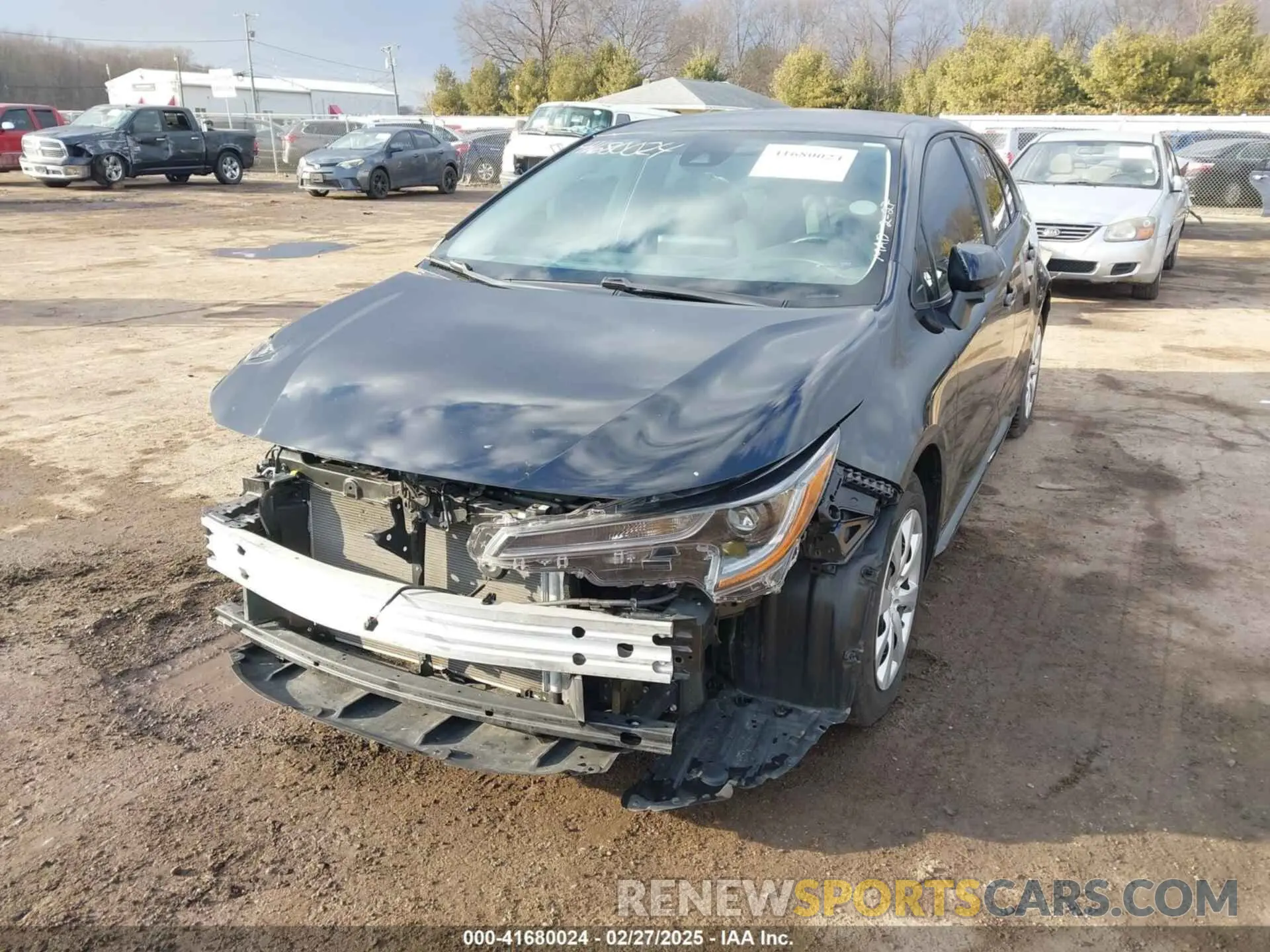 2 Photograph of a damaged car 5YFEPMAE4NP324102 TOYOTA COROLLA 2022