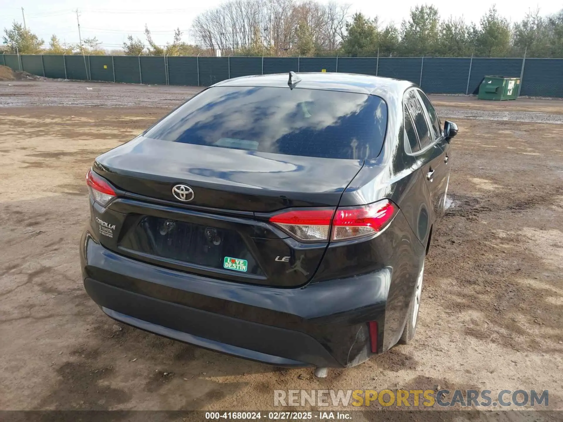 4 Photograph of a damaged car 5YFEPMAE4NP324102 TOYOTA COROLLA 2022