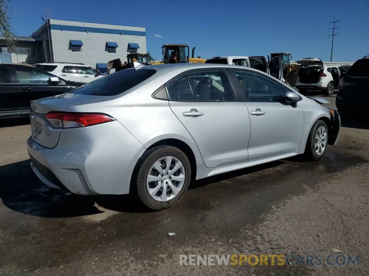 3 Photograph of a damaged car 5YFEPMAE4NP331647 TOYOTA COROLLA 2022