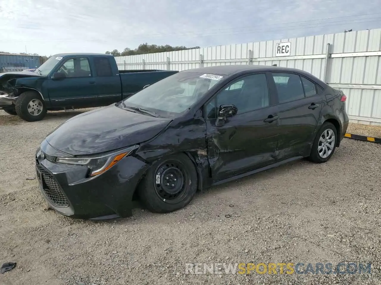 1 Photograph of a damaged car 5YFEPMAE4NP336704 TOYOTA COROLLA 2022