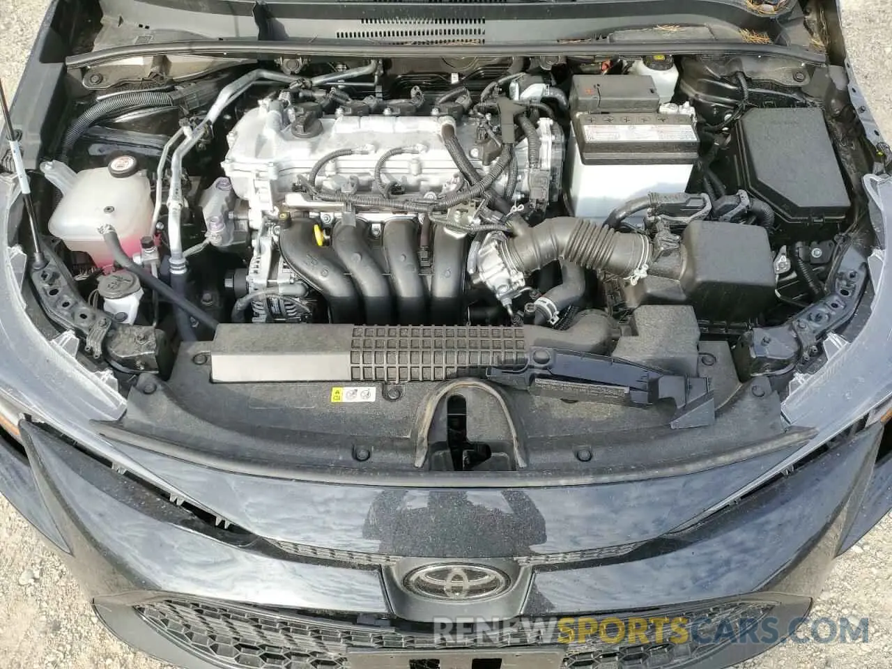 11 Photograph of a damaged car 5YFEPMAE4NP336704 TOYOTA COROLLA 2022