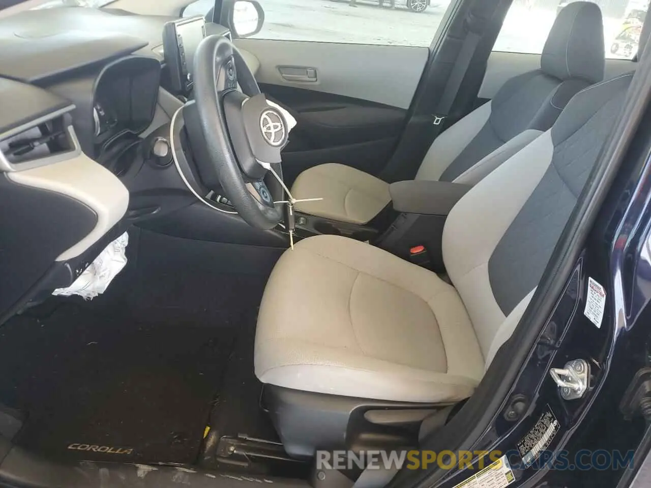 7 Photograph of a damaged car 5YFEPMAE4NP344270 TOYOTA COROLLA 2022