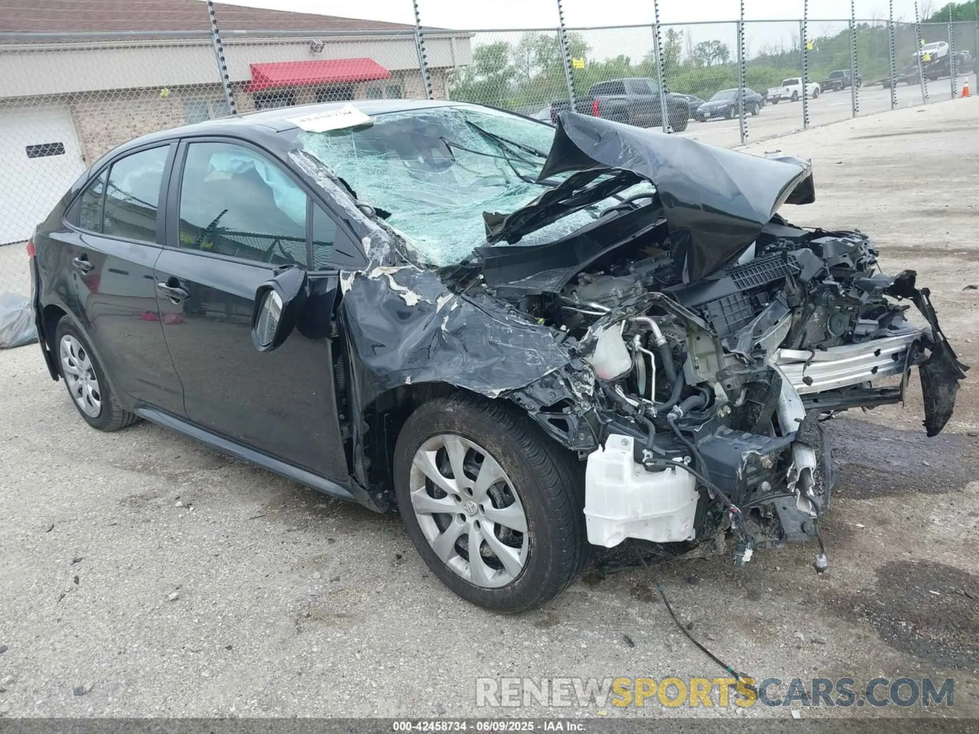 1 Photograph of a damaged car 5YFEPMAE4NP351462 TOYOTA COROLLA 2022