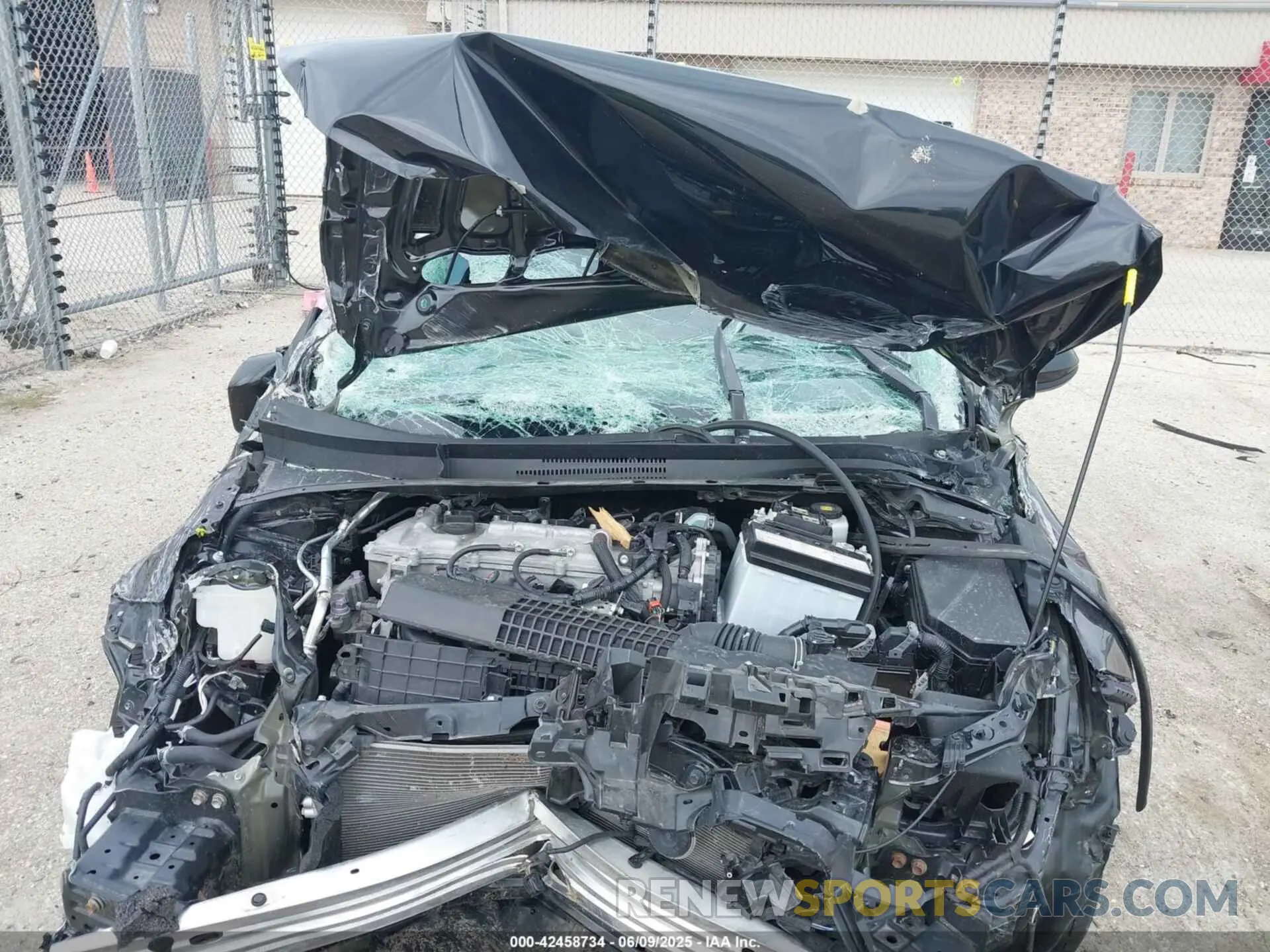 10 Photograph of a damaged car 5YFEPMAE4NP351462 TOYOTA COROLLA 2022
