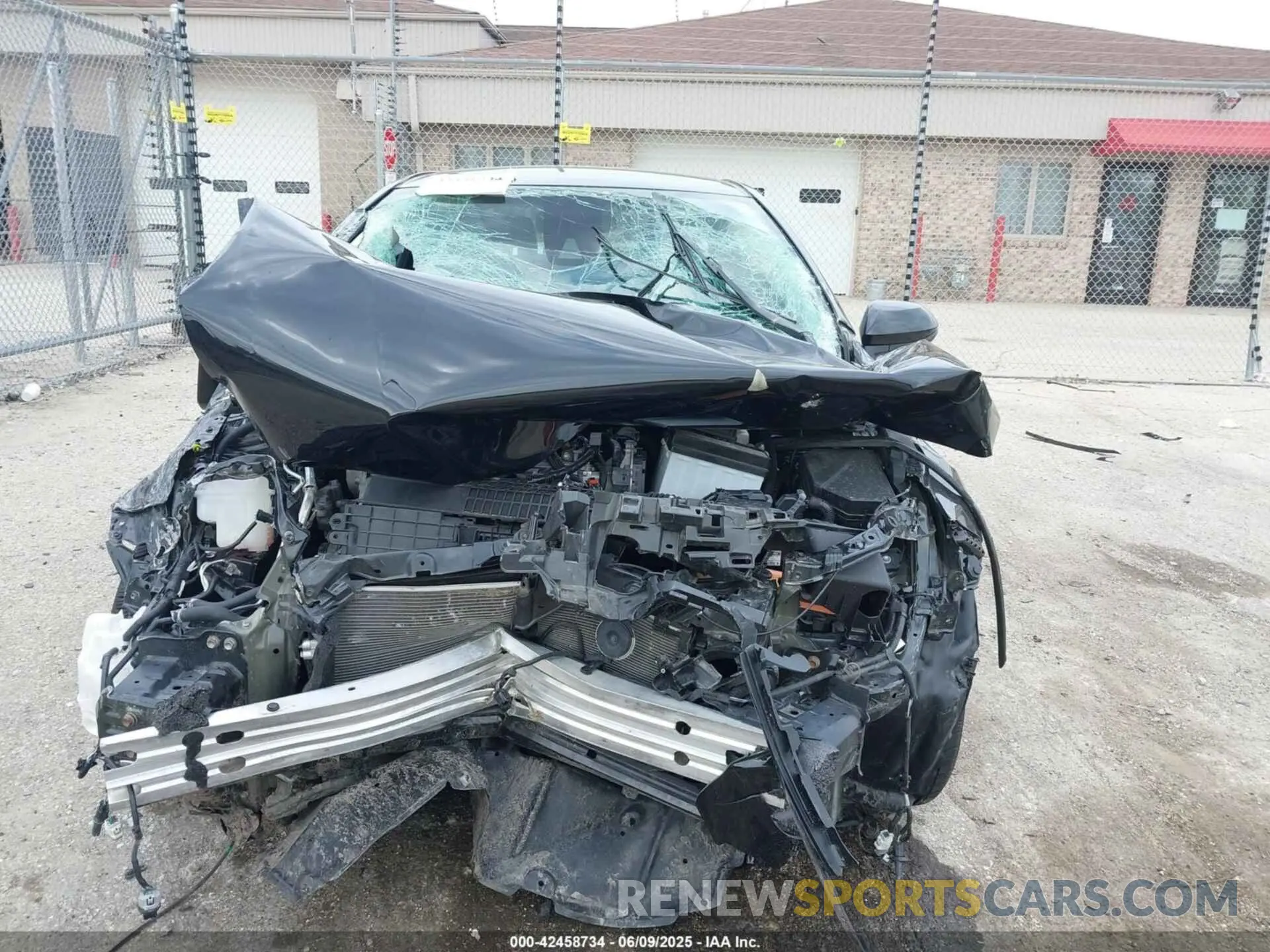 6 Photograph of a damaged car 5YFEPMAE4NP351462 TOYOTA COROLLA 2022