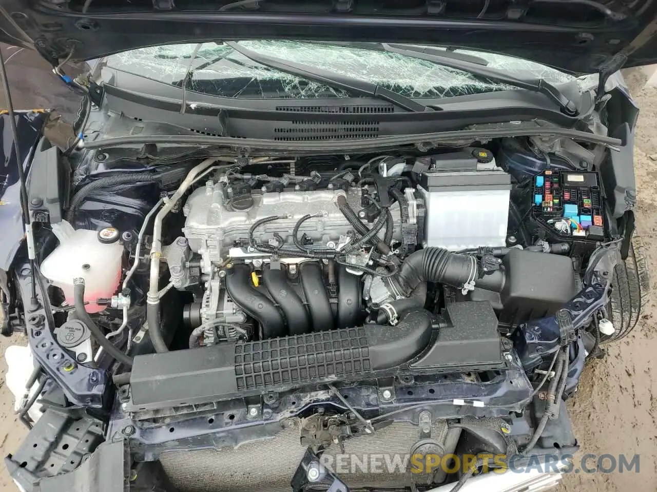 11 Photograph of a damaged car 5YFEPMAE4NP357018 TOYOTA COROLLA 2022