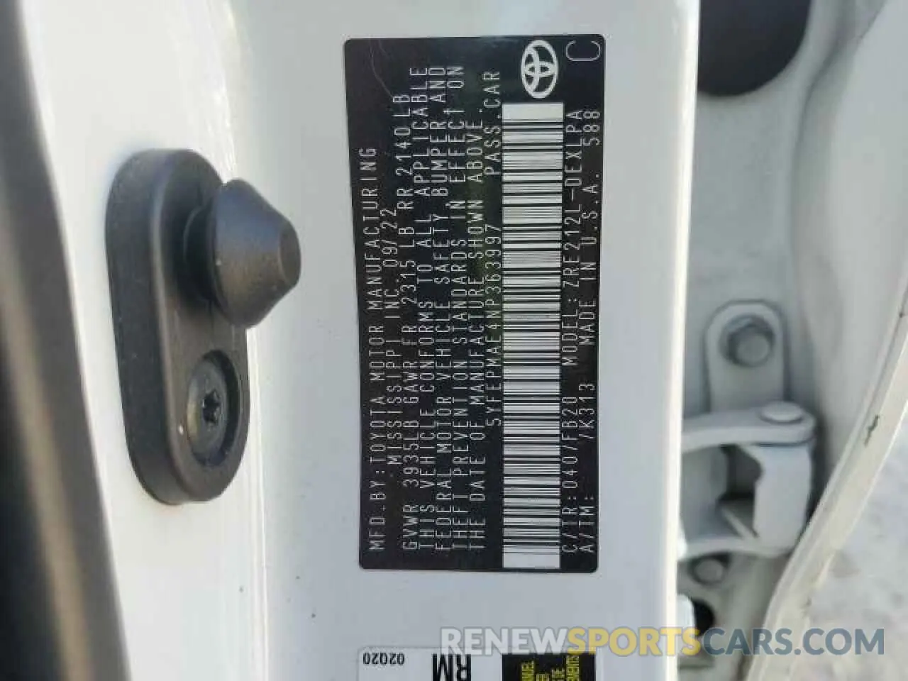 12 Photograph of a damaged car 5YFEPMAE4NP363997 TOYOTA COROLLA 2022