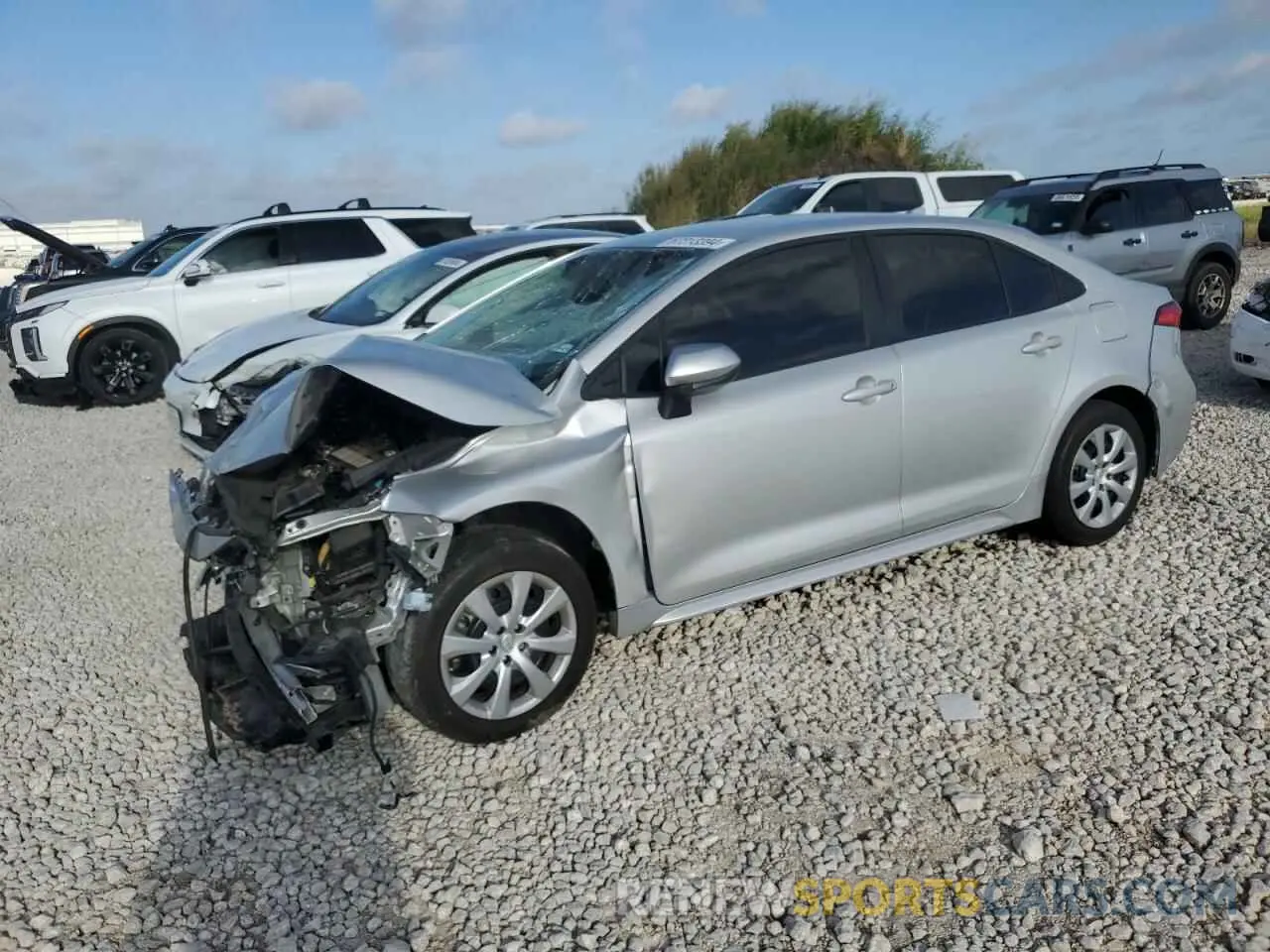 1 Photograph of a damaged car 5YFEPMAE4NP364101 TOYOTA COROLLA 2022